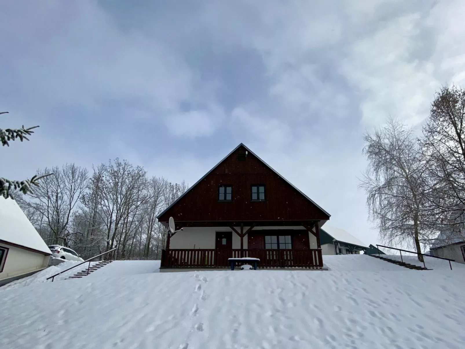Holiday Hill 32-Dehors