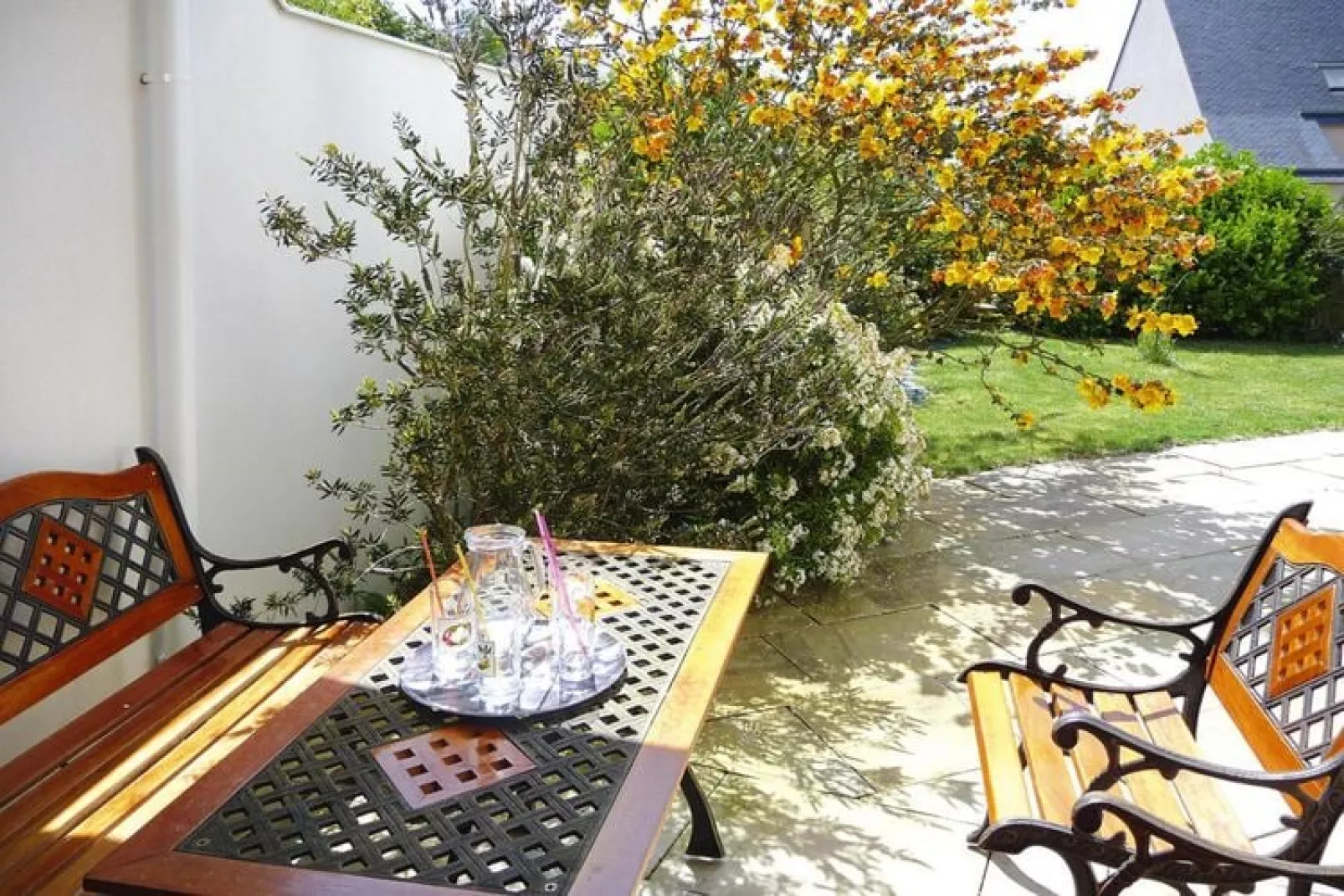 Holiday home St Gildas-de-Rhuys-Jardin d'été