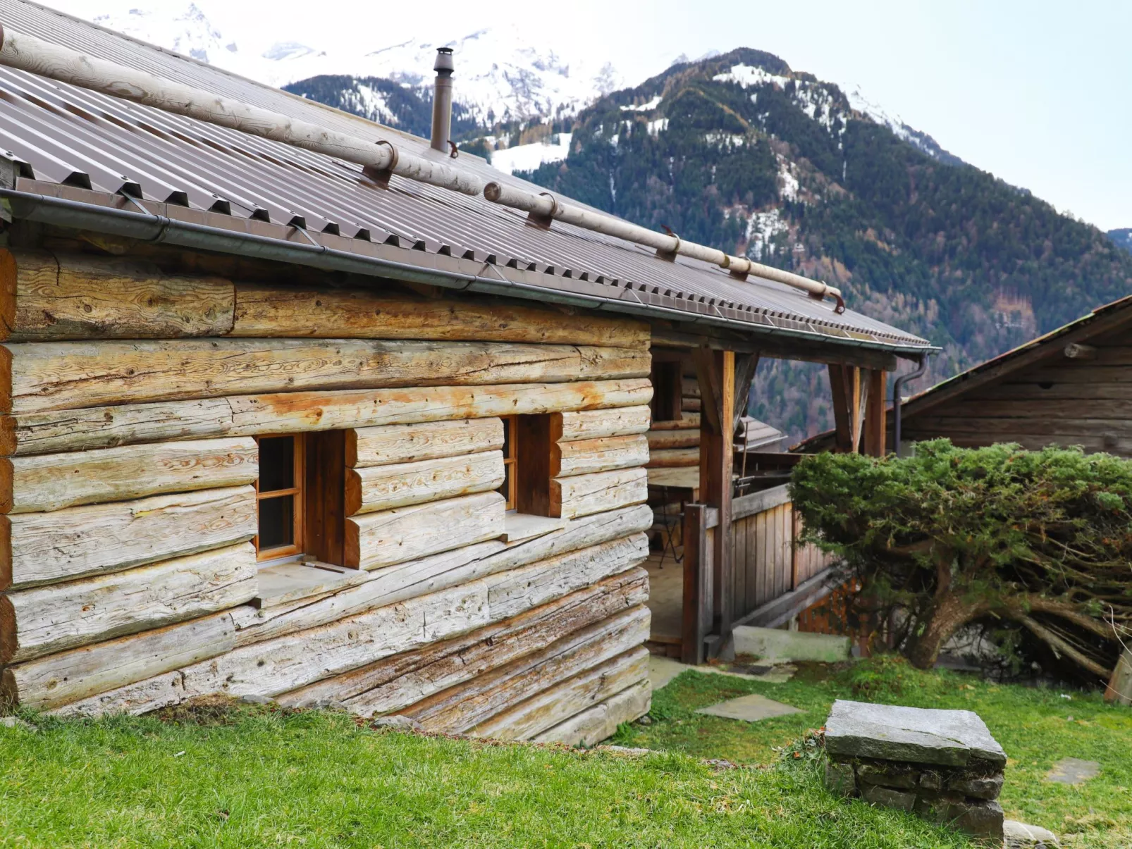 Chalet La Grange-Outside