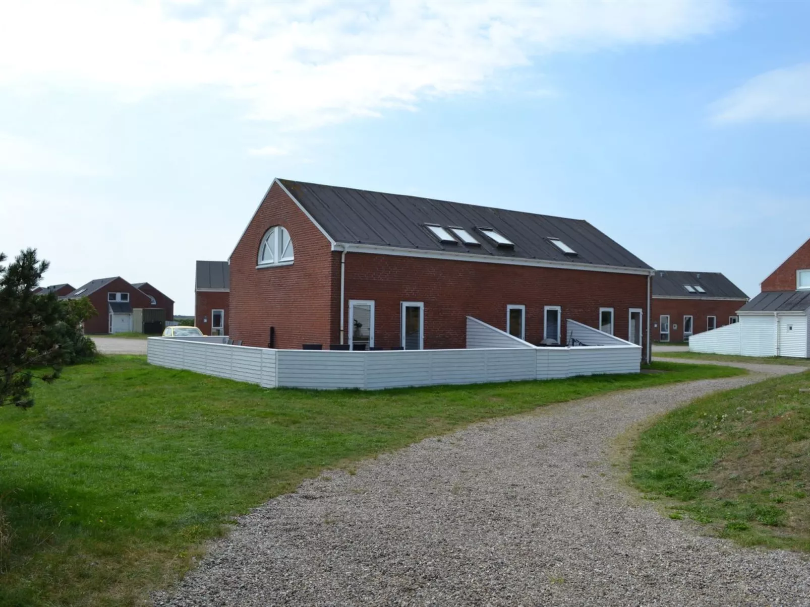 "Niilo" - 1.7km from the sea-Outside