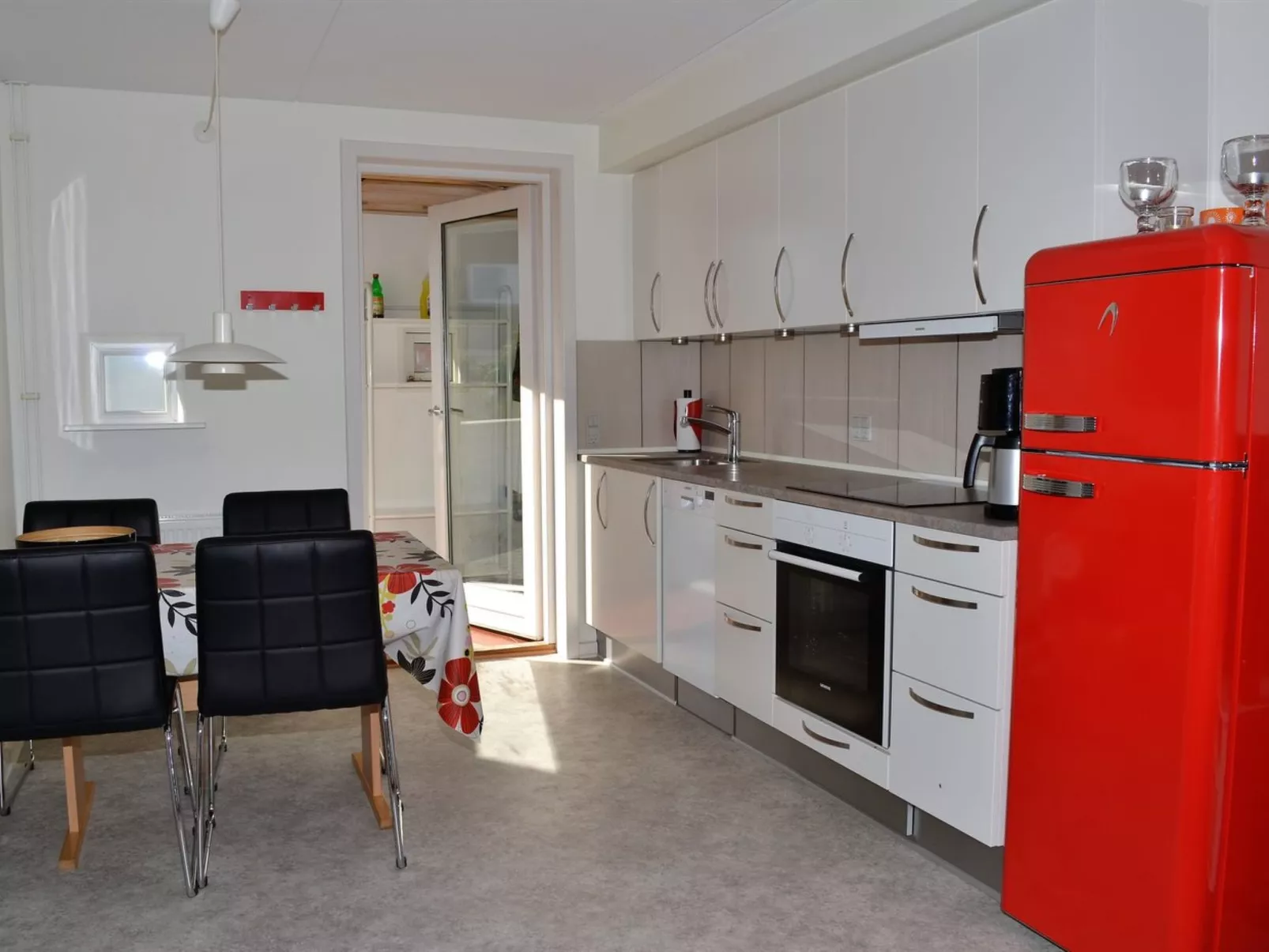 "Niilo" - 1.7km from the sea-Inside