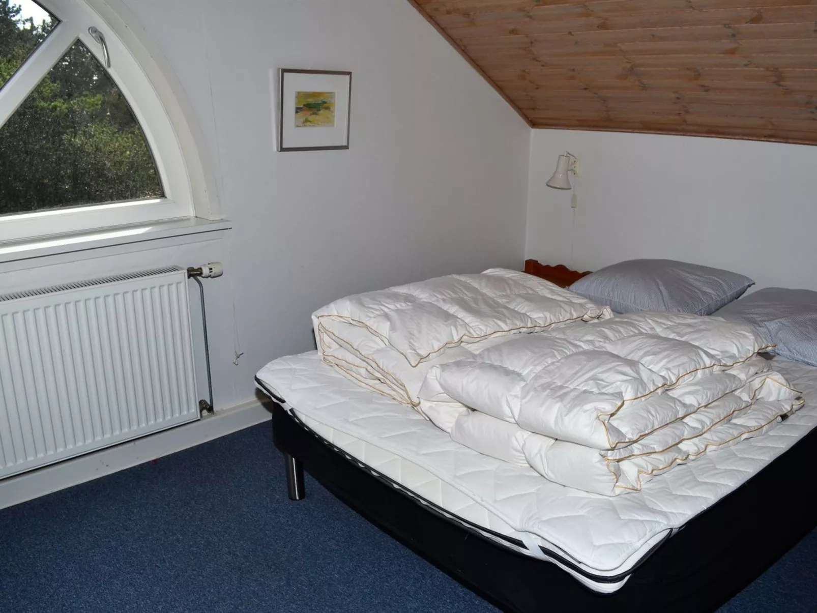 "Niilo" - 1.7km from the sea-Inside