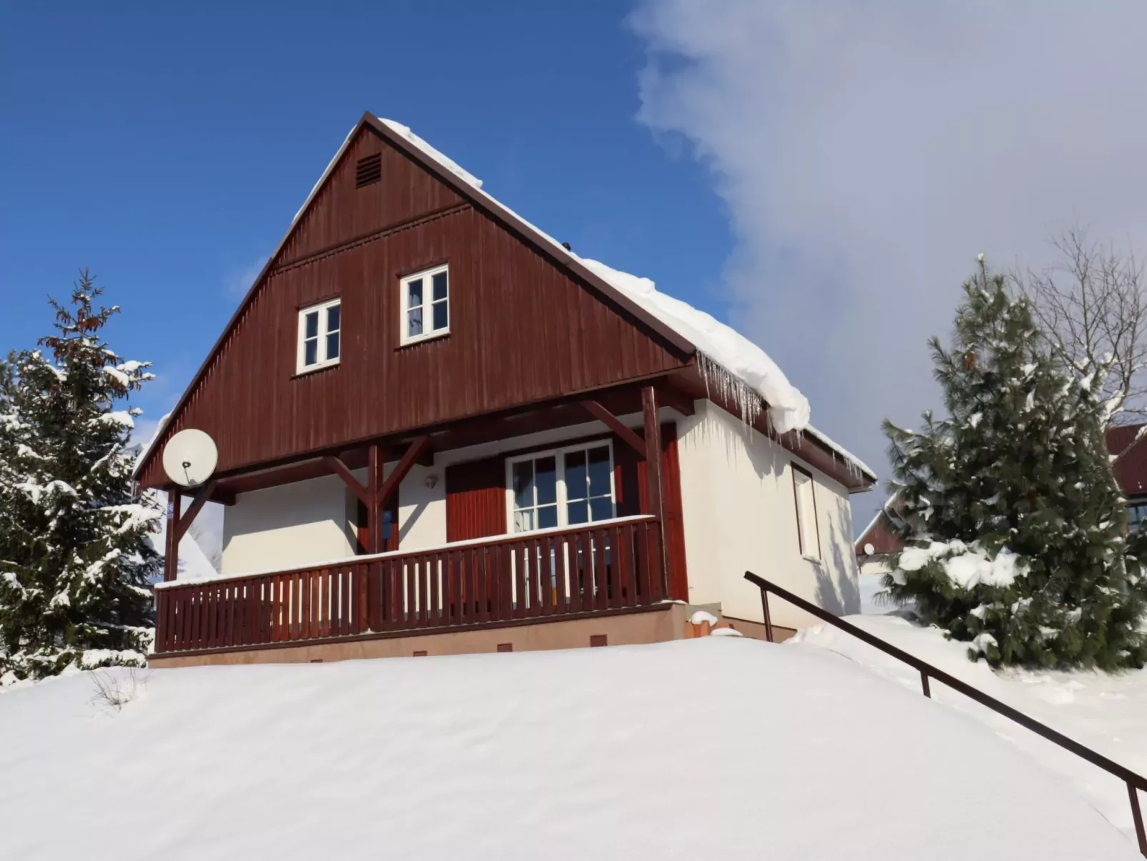 Holiday Hill 45-Dehors