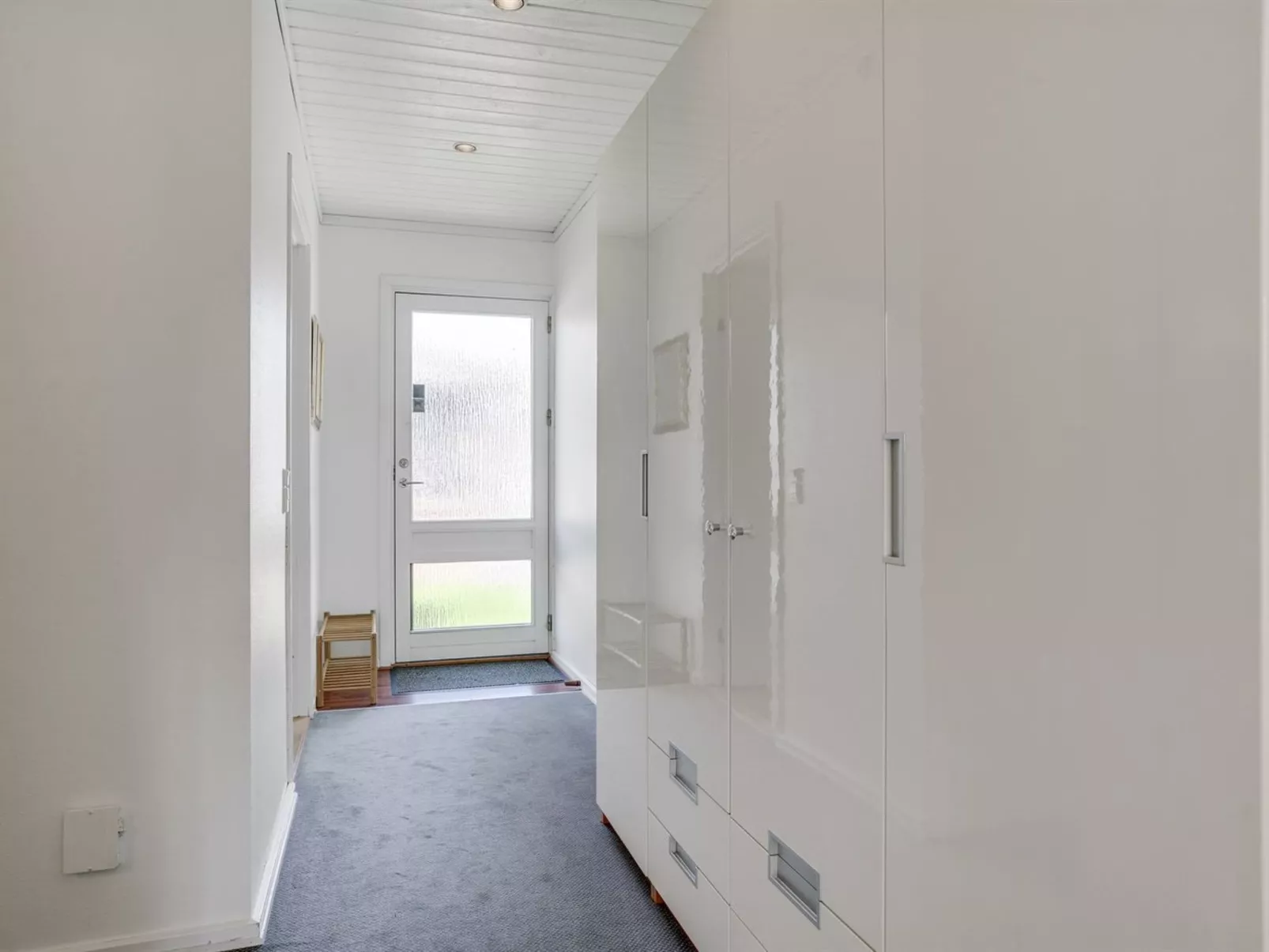 "Nomi" - 85m from the sea-Inside