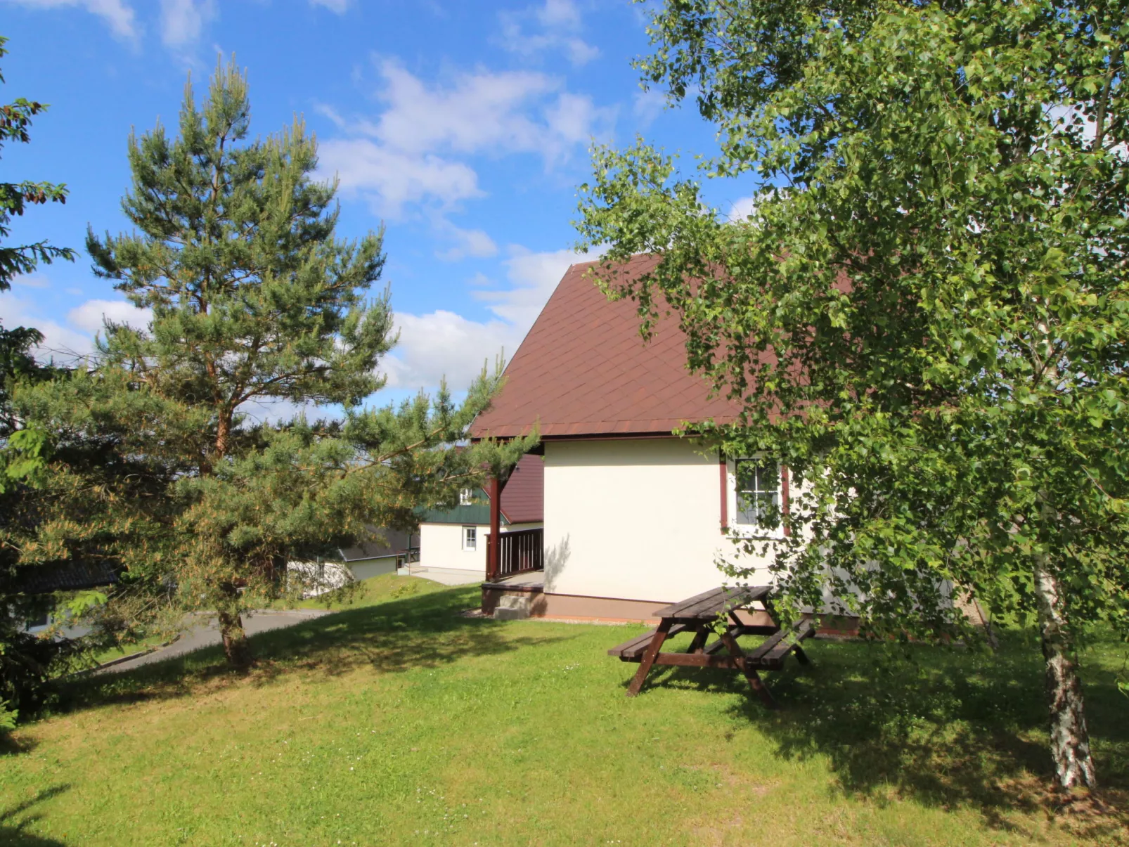 Holiday Hill 46-Dehors