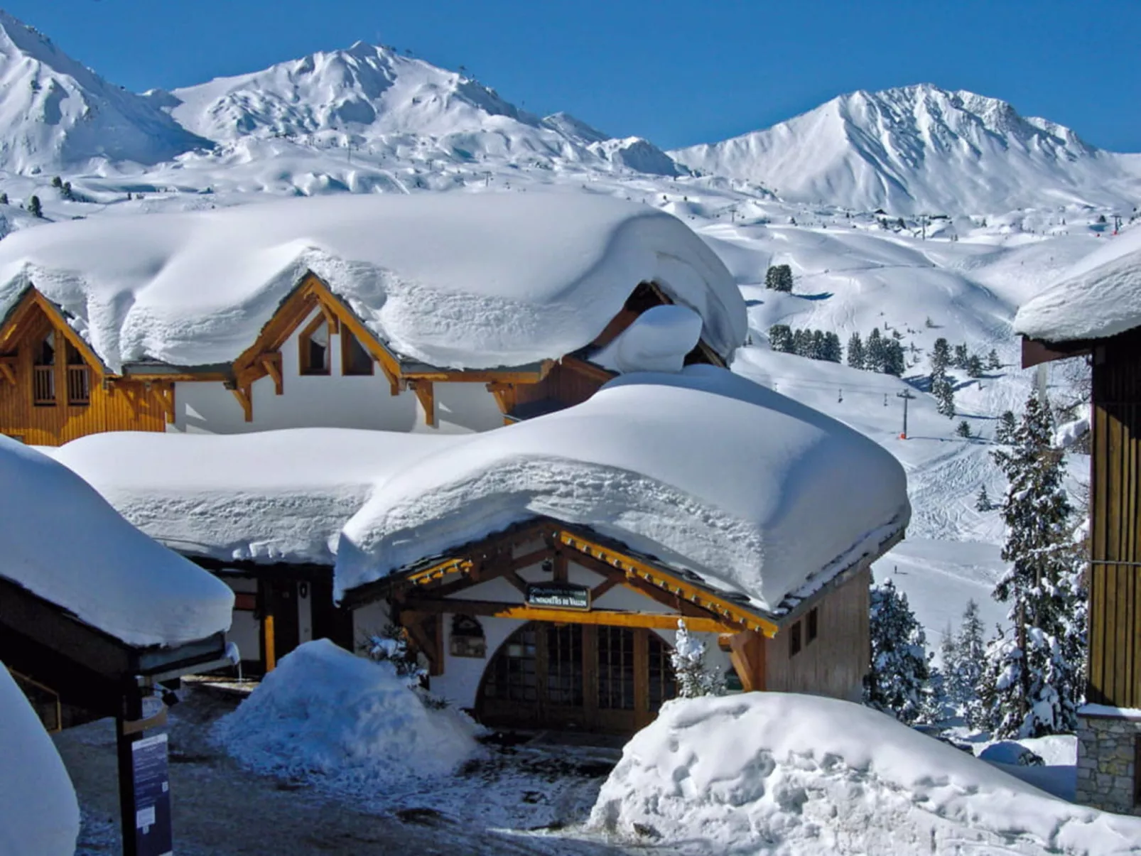 Le Chalet des Cimes-Dehors