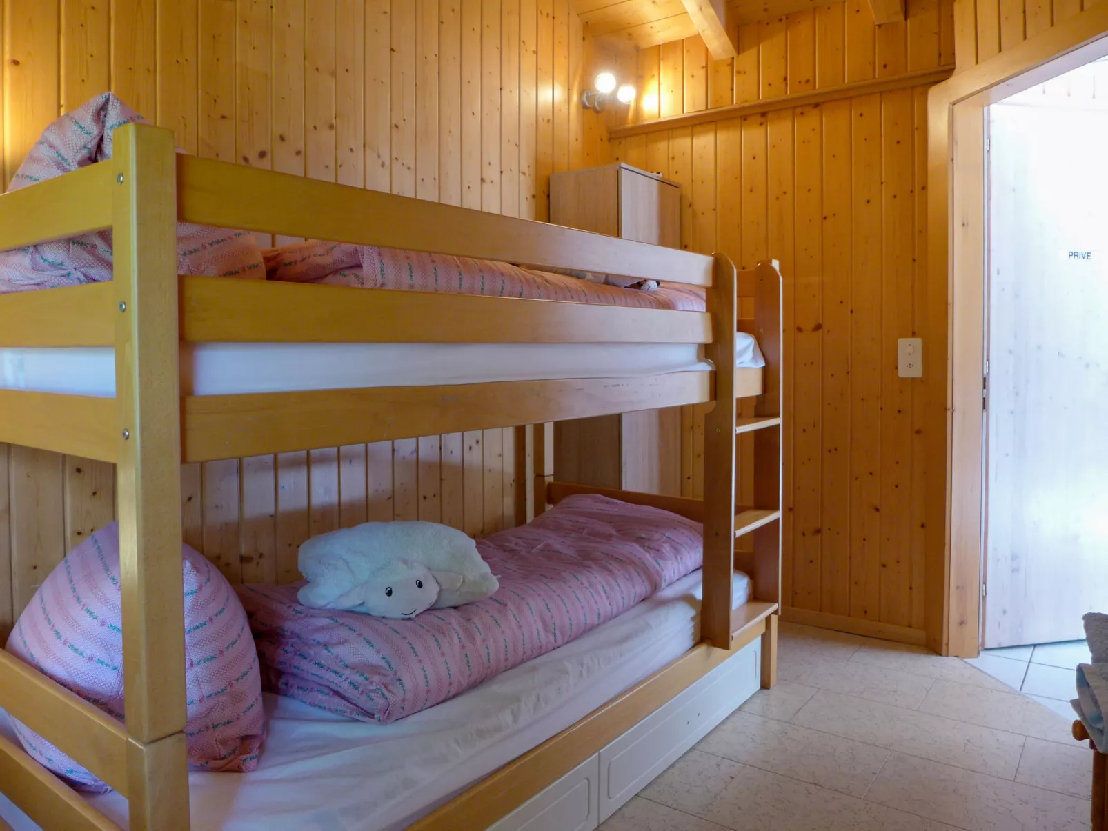 Chalet Guldeli-Inside