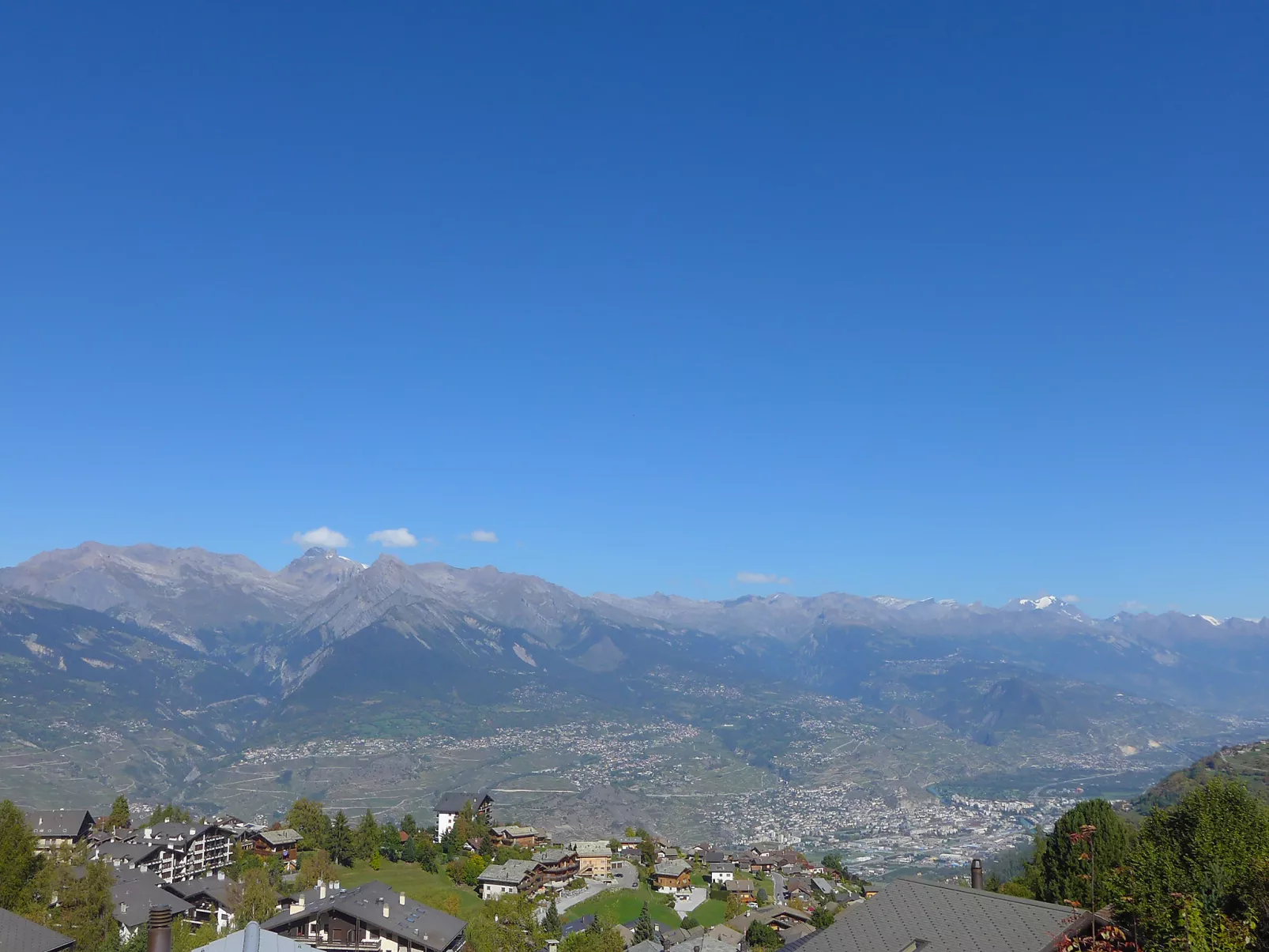 Chalet Arvine-Inside