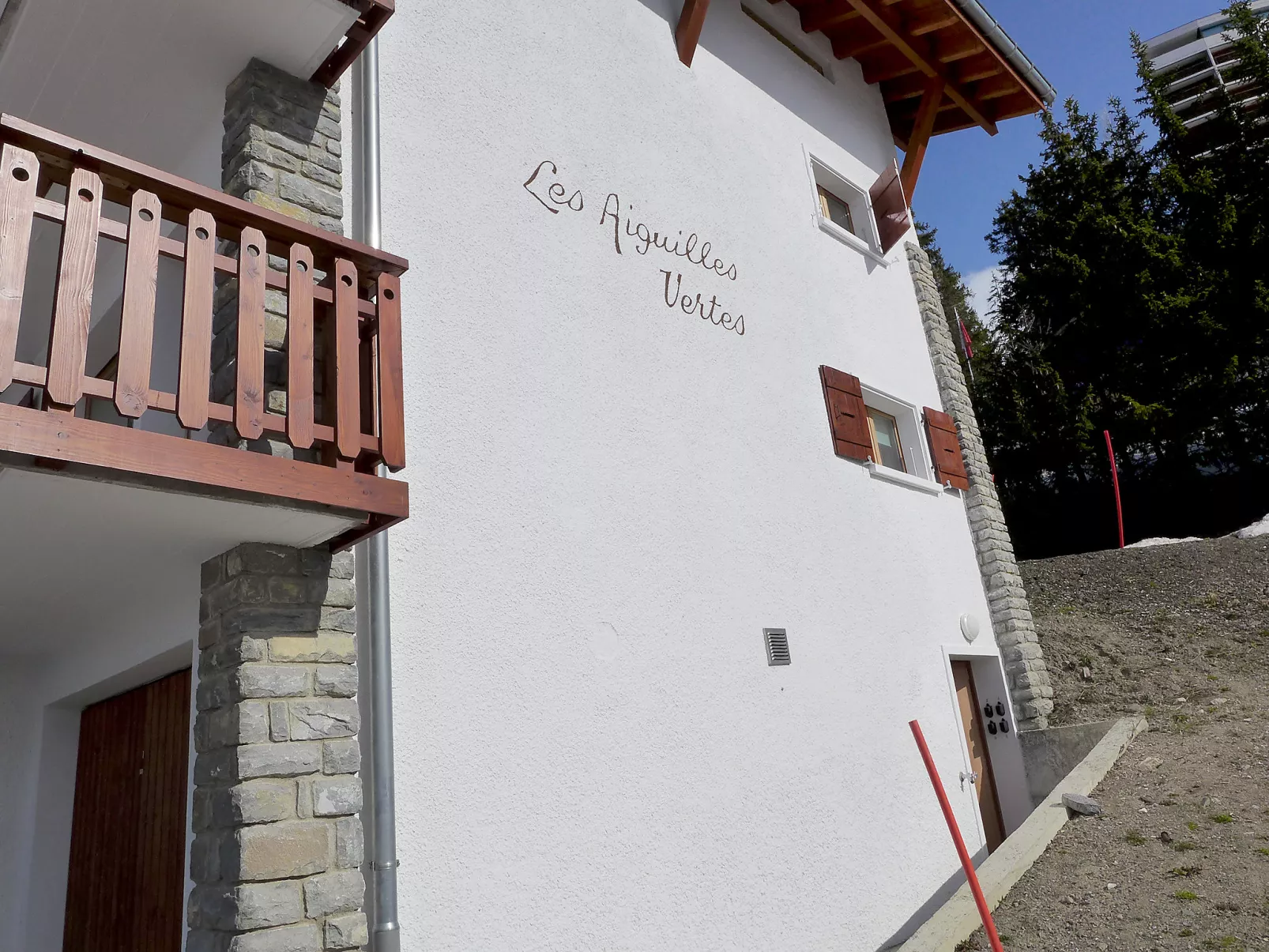 Les Aiguilles Vertes Rez inférieur-Outside