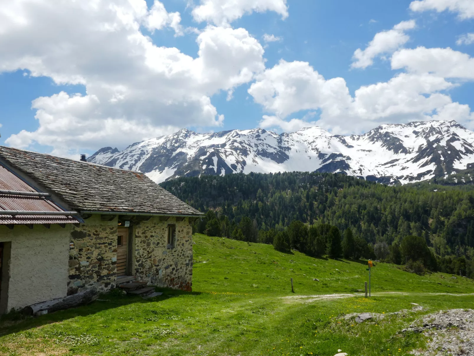 Rustico Dolomia-Outside