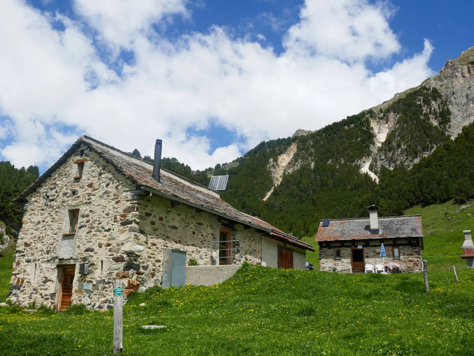 Rustico Dolomia-Outside