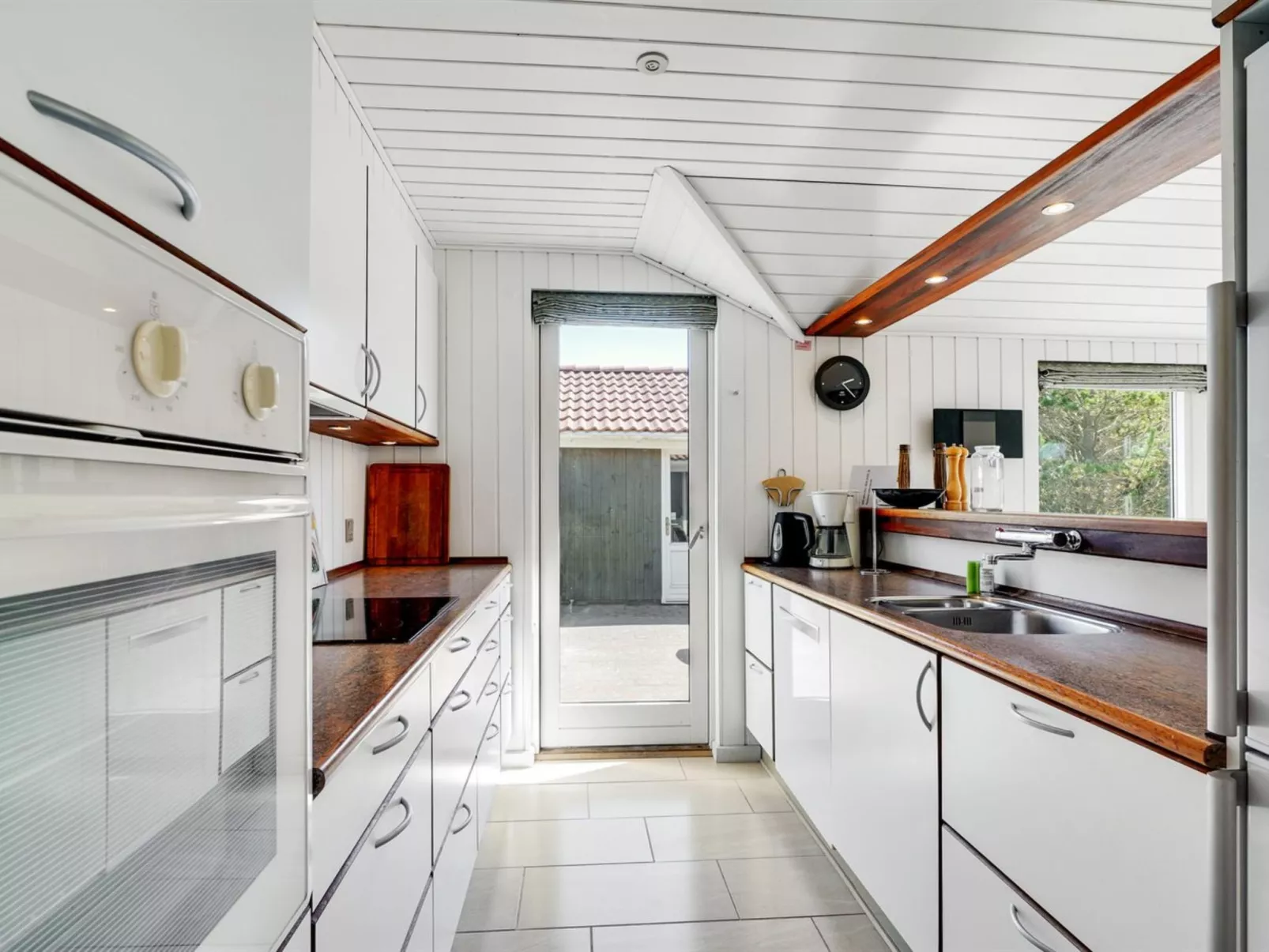 "Henkil" - 700m from the sea-Inside