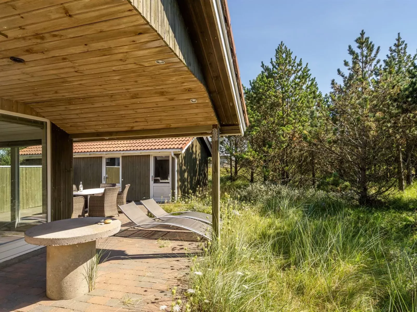 "Henkil" - 700m from the sea-Outside