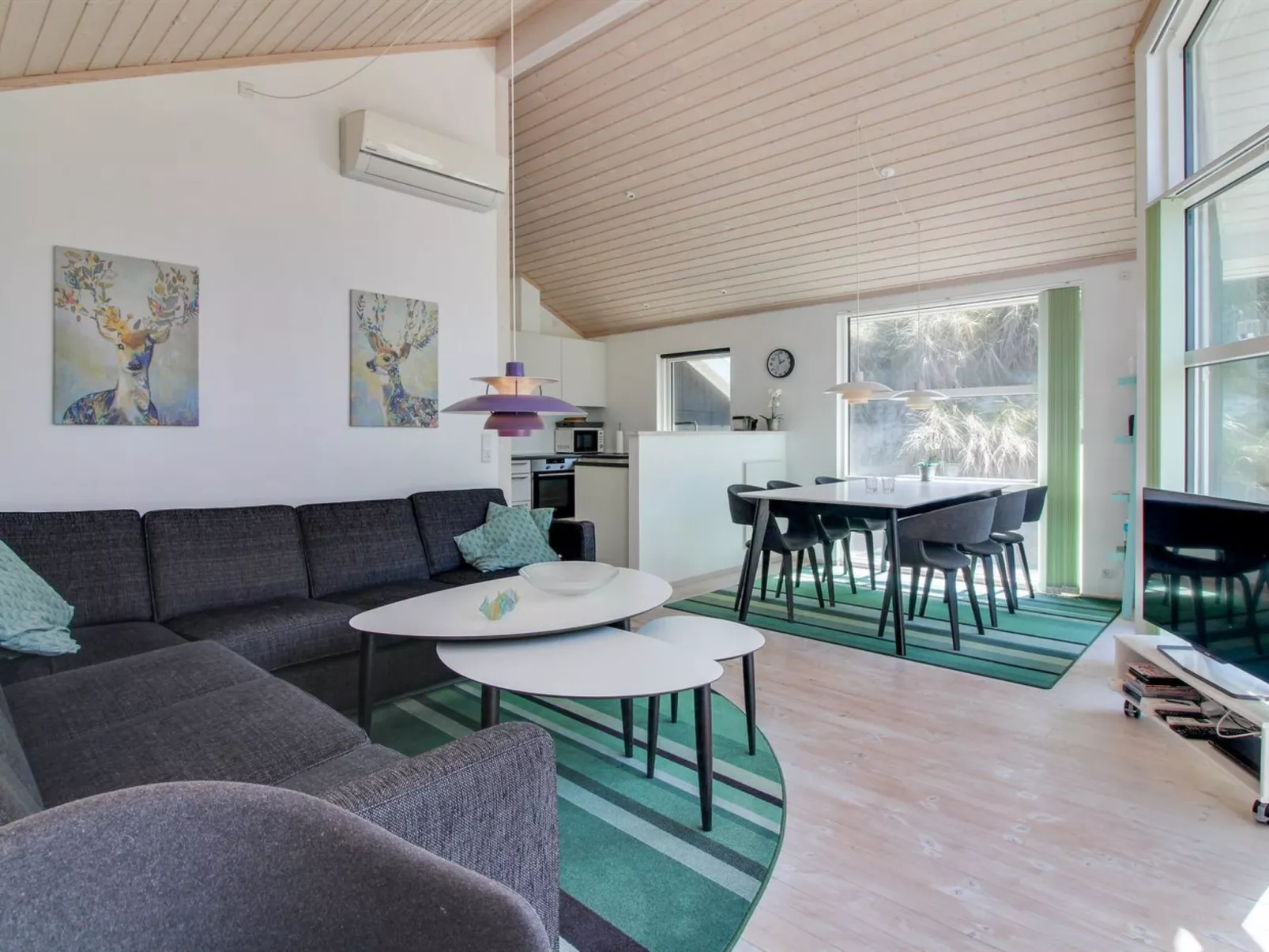 "Felippa" - 25m from the sea-Inside