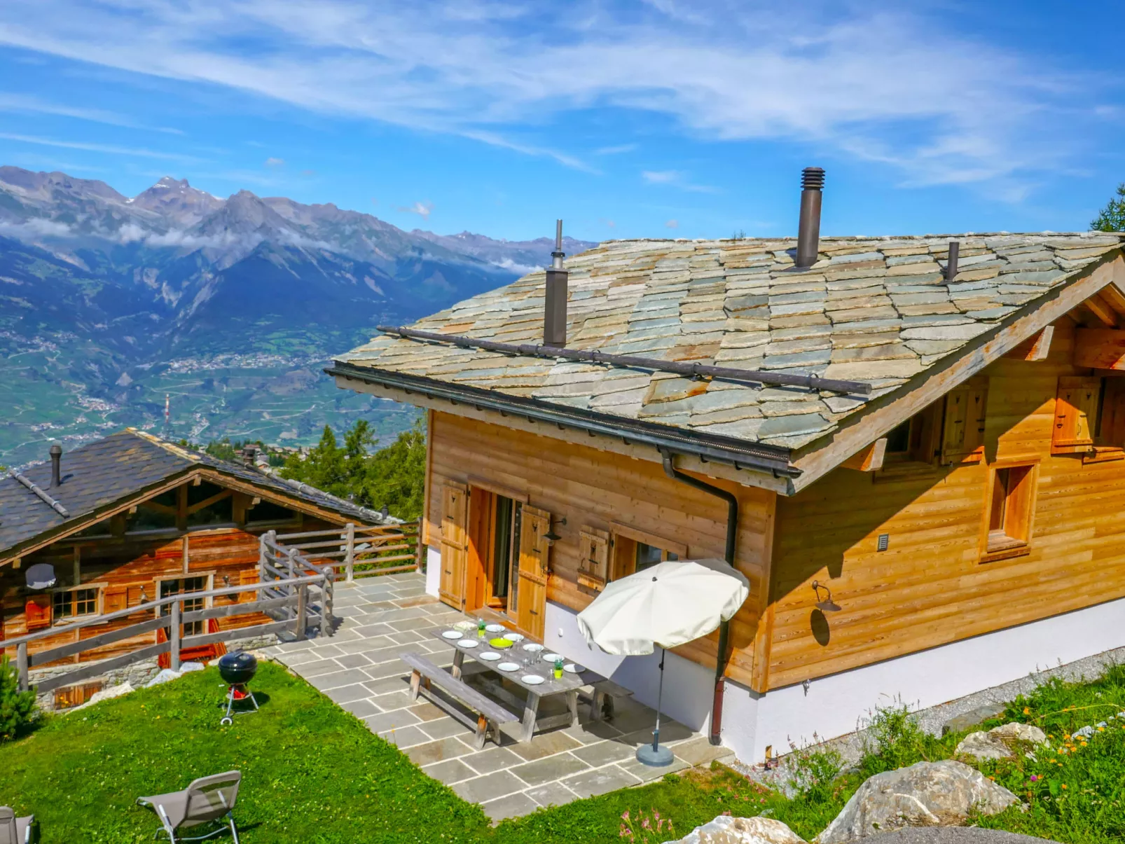 Chalet Jadi-Draußen