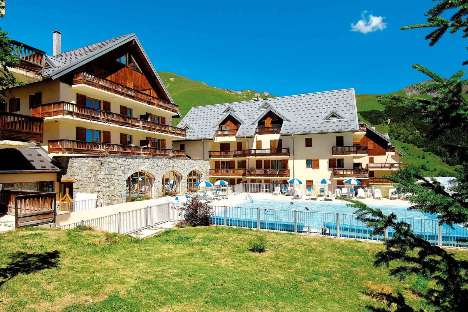 Residence Les Sybelles 1-Exterior summer