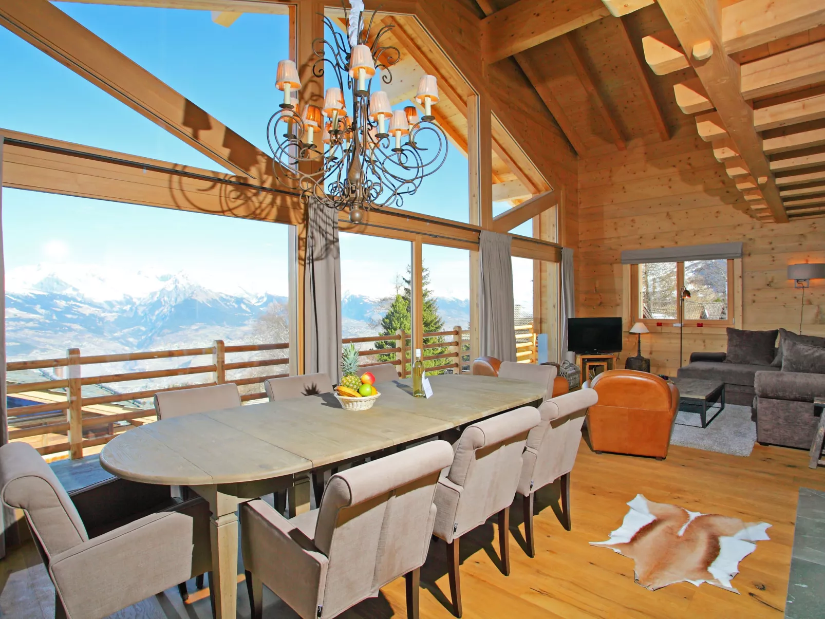 Chalet Jadi-Drinnen
