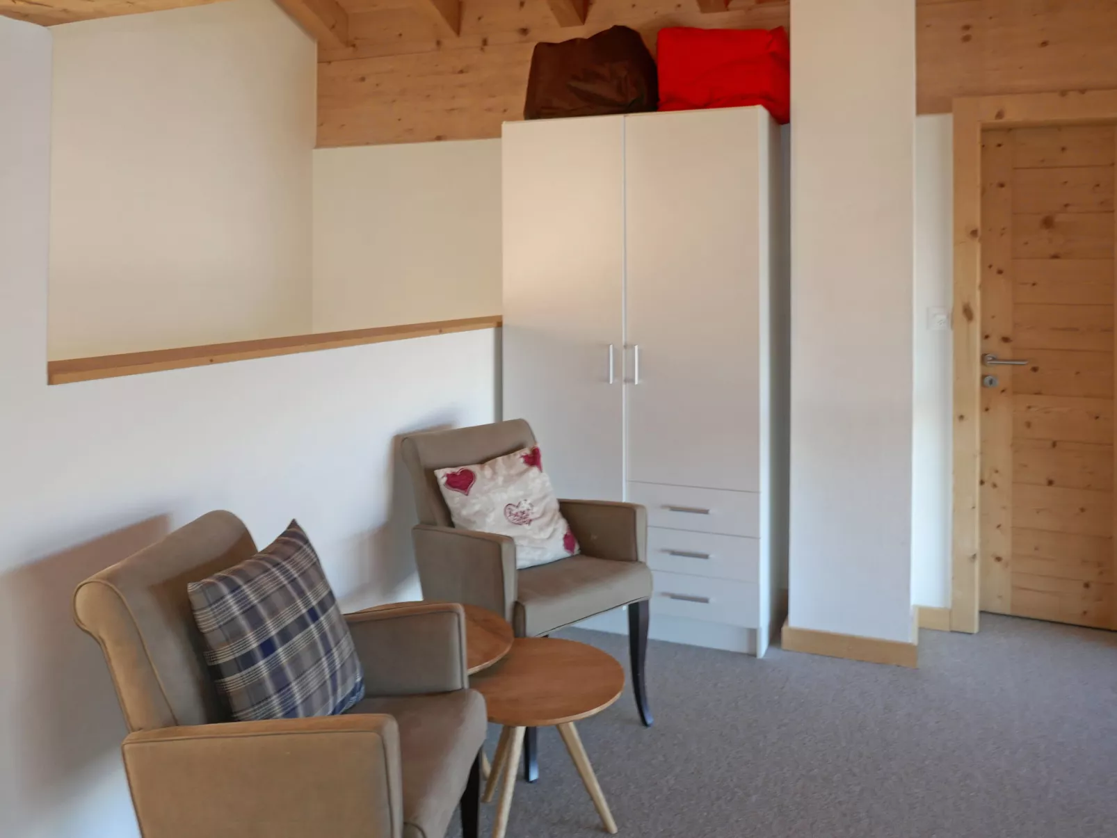 Chalet Jadi-Drinnen