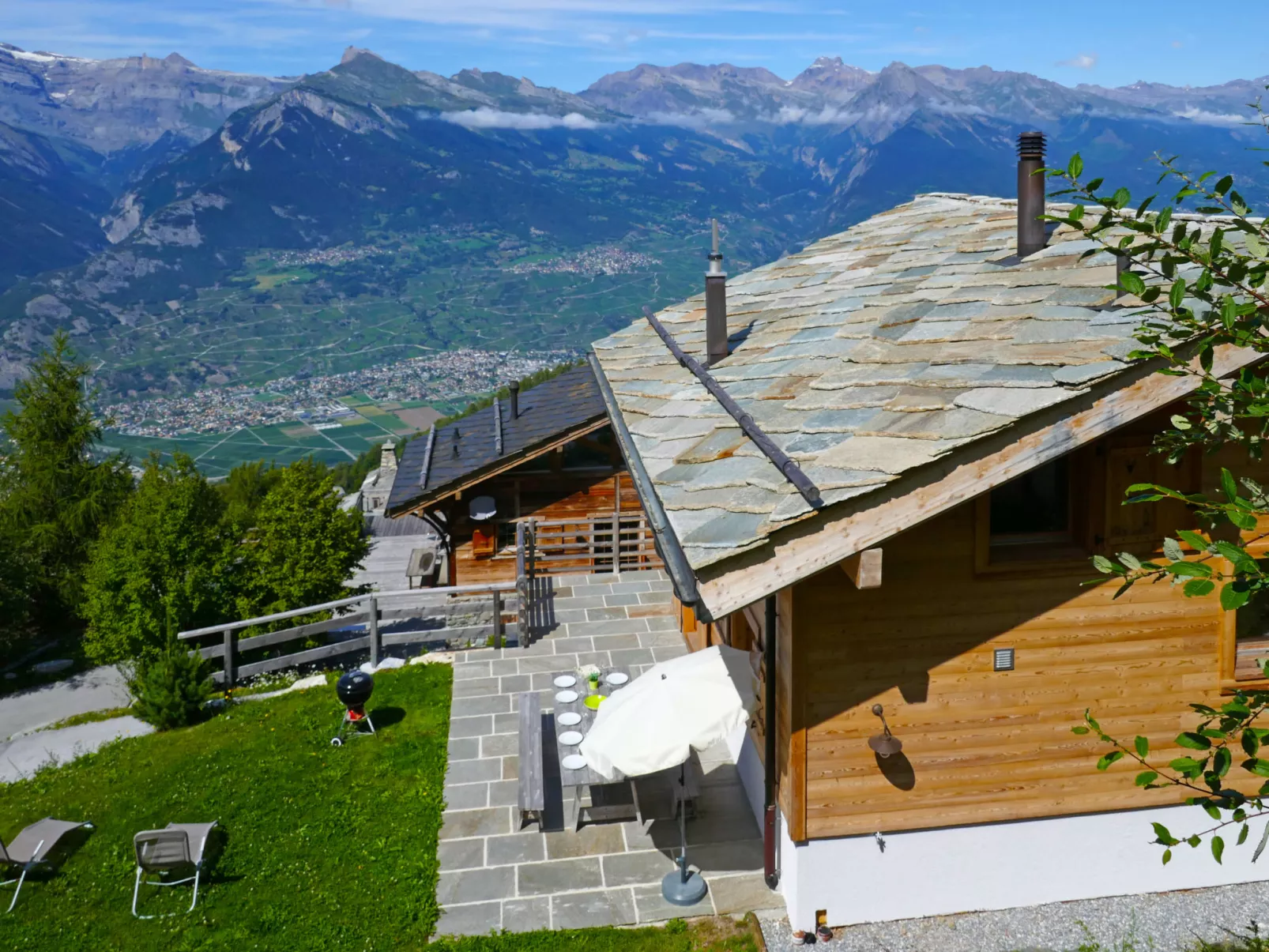 Chalet Jadi-Draußen