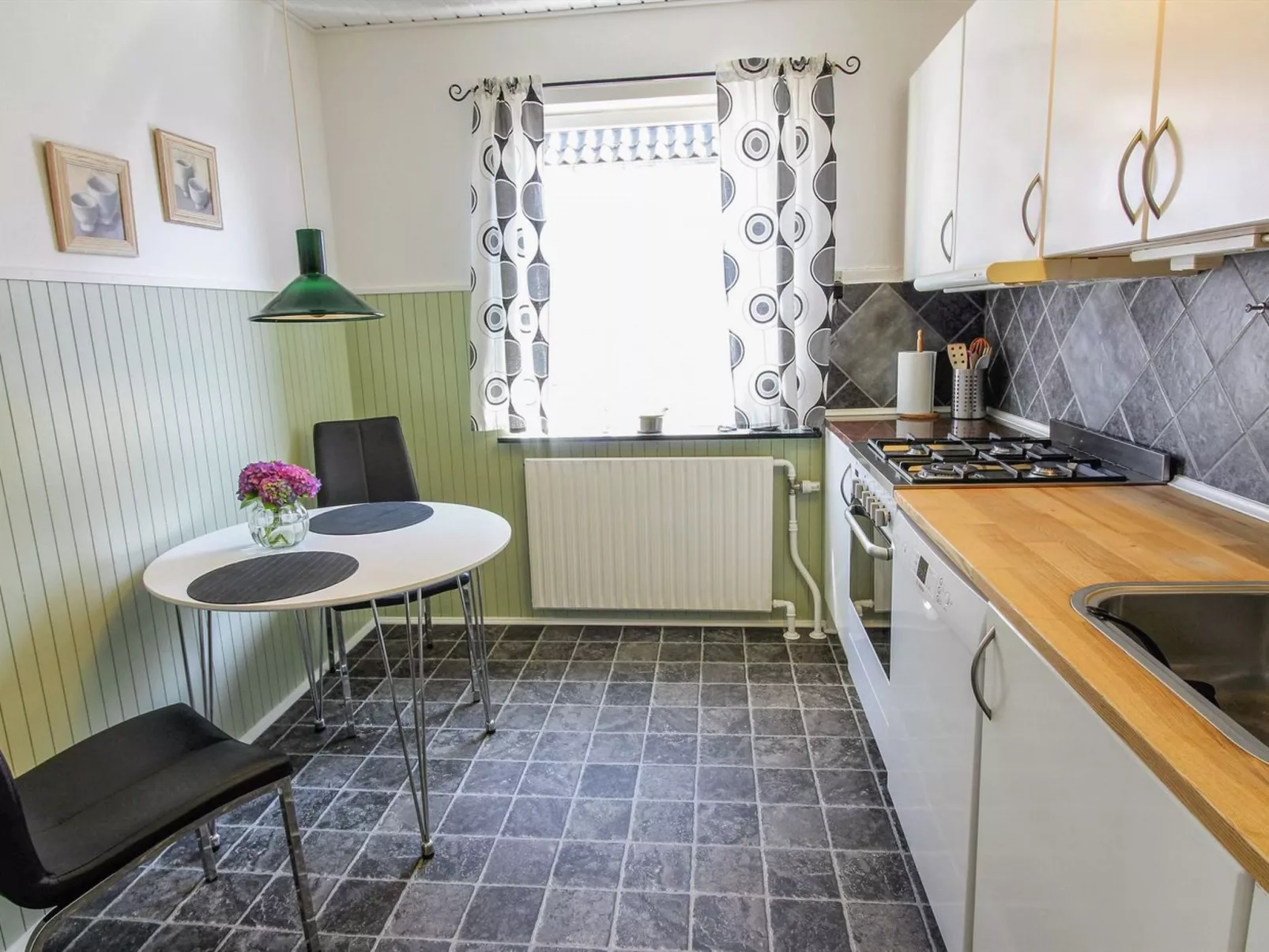 "Eluisa" - 300m from the sea-Inside