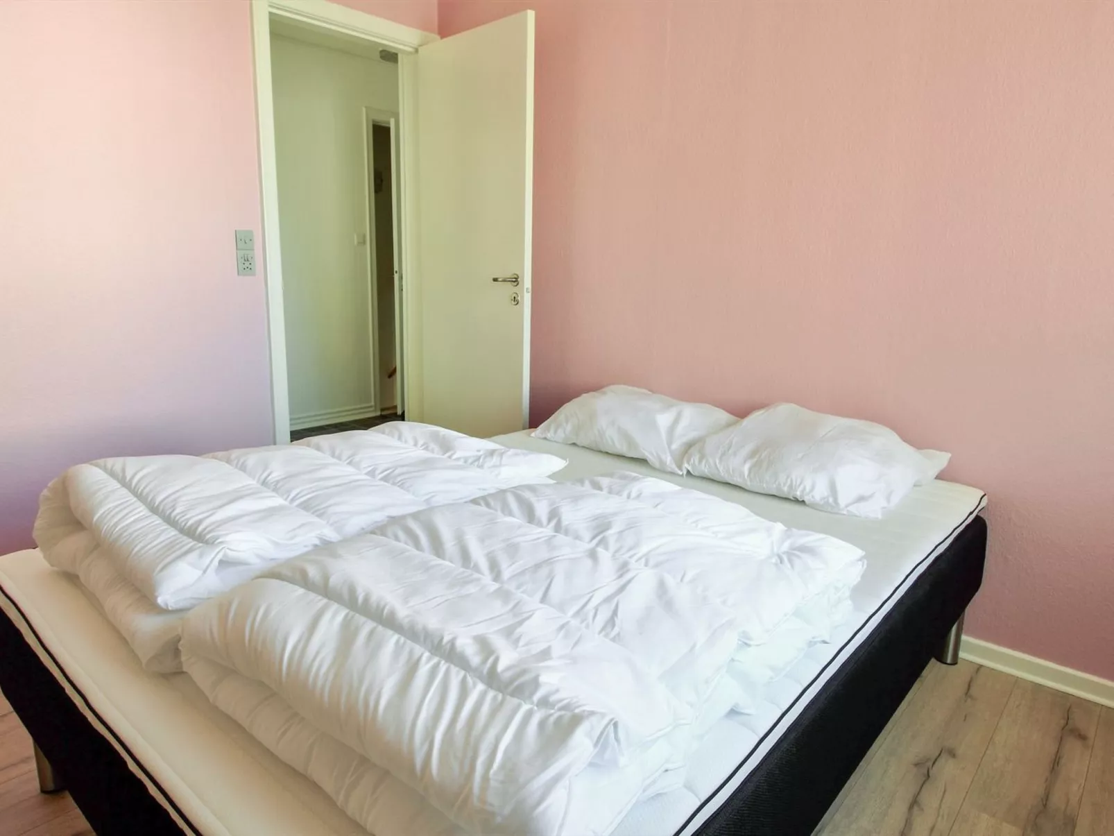 "Eluisa" - 300m from the sea-Inside