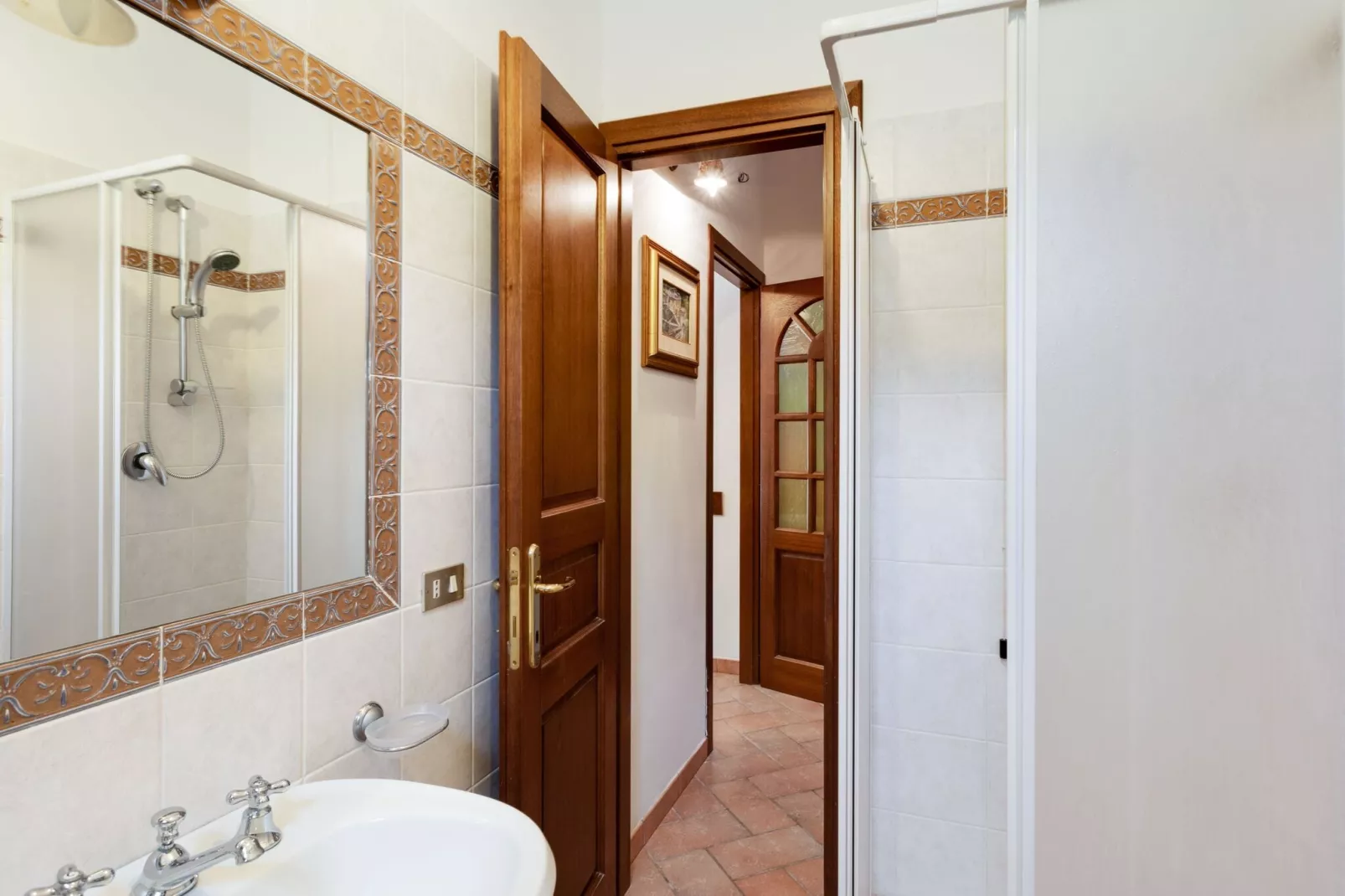 Agriturismo Paradiso Paola-Bathroom