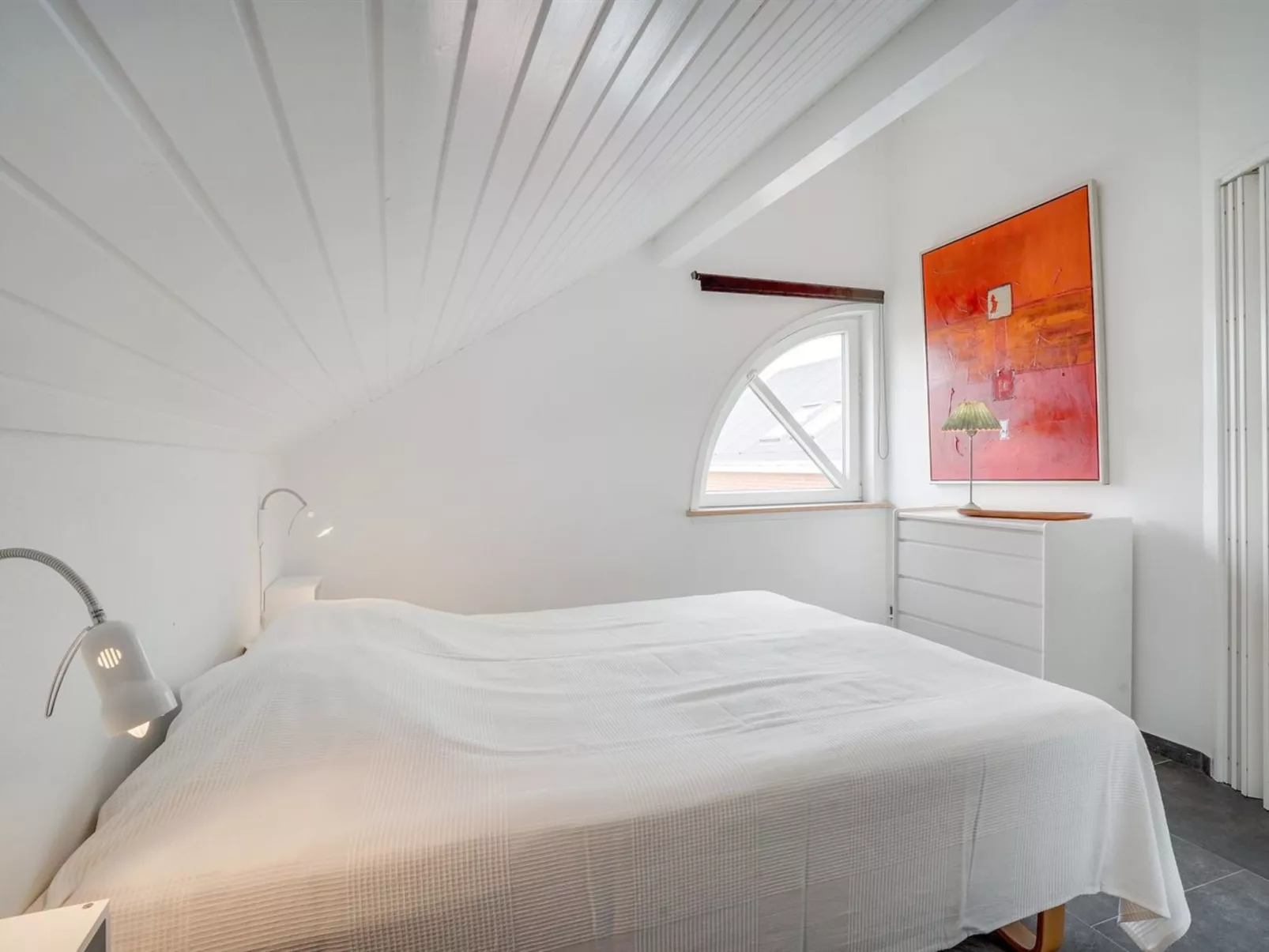 "Hugo" - 2.5km from the sea-Inside