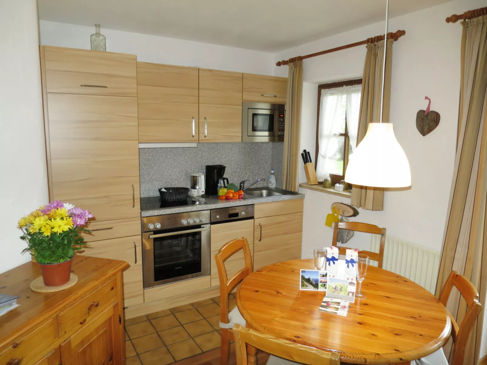 Wohnung 5 (Am Sonneneck)-Drinnen