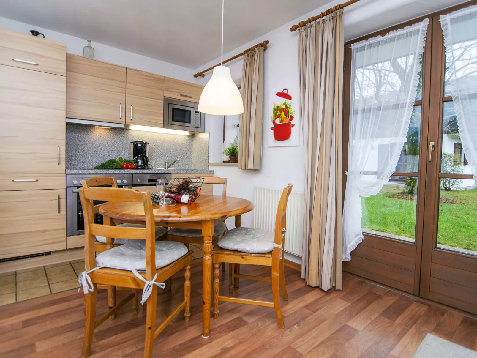 Wohnung 5 (Am Sonneneck)-Drinnen