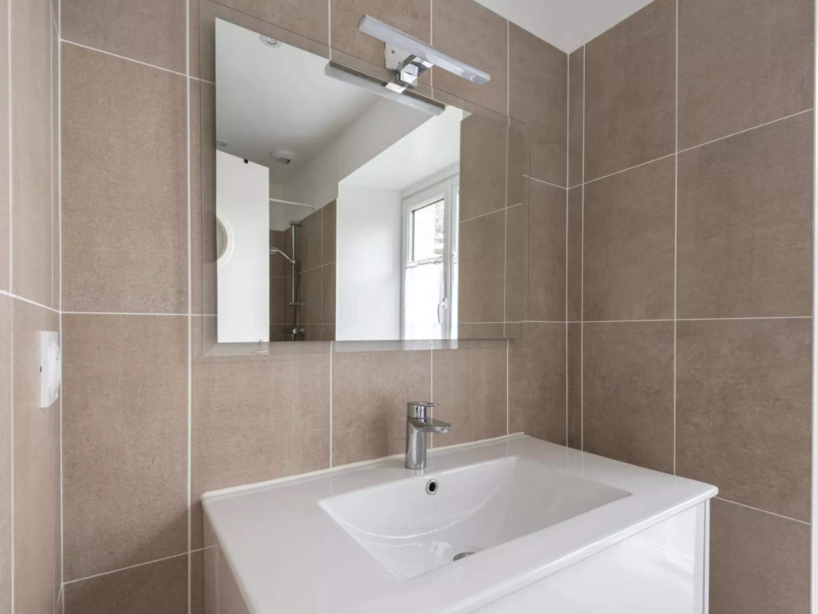 Maison Sainte Claire-Inside