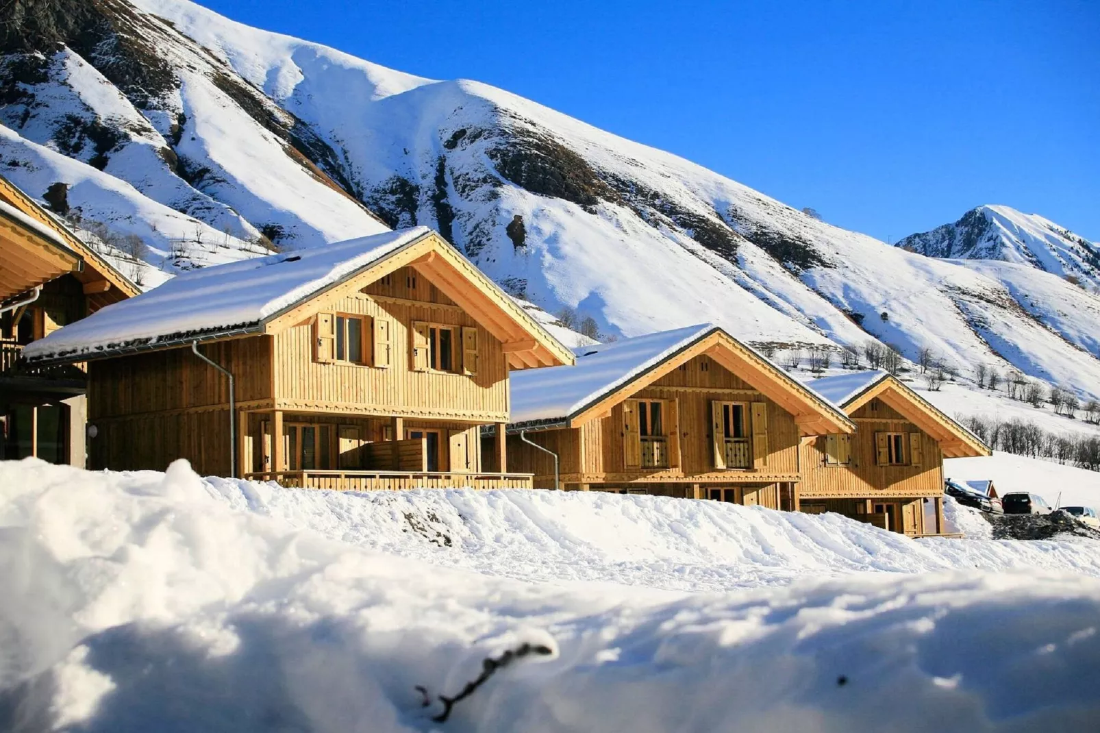 Les Chalets de l'Arvan II 3-Exterior winter