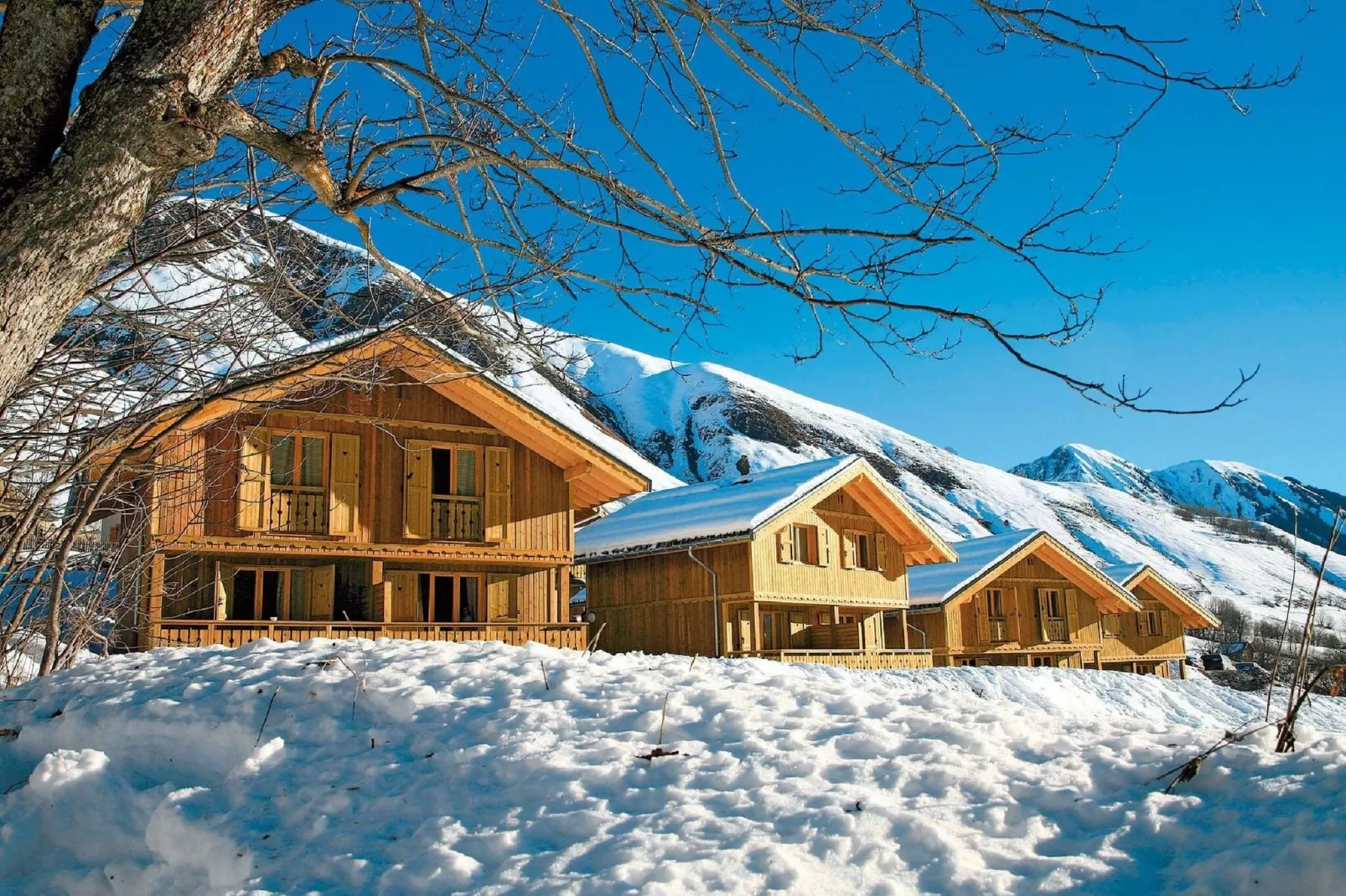 Les Chalets de l'Arvan II 3-Exterior winter