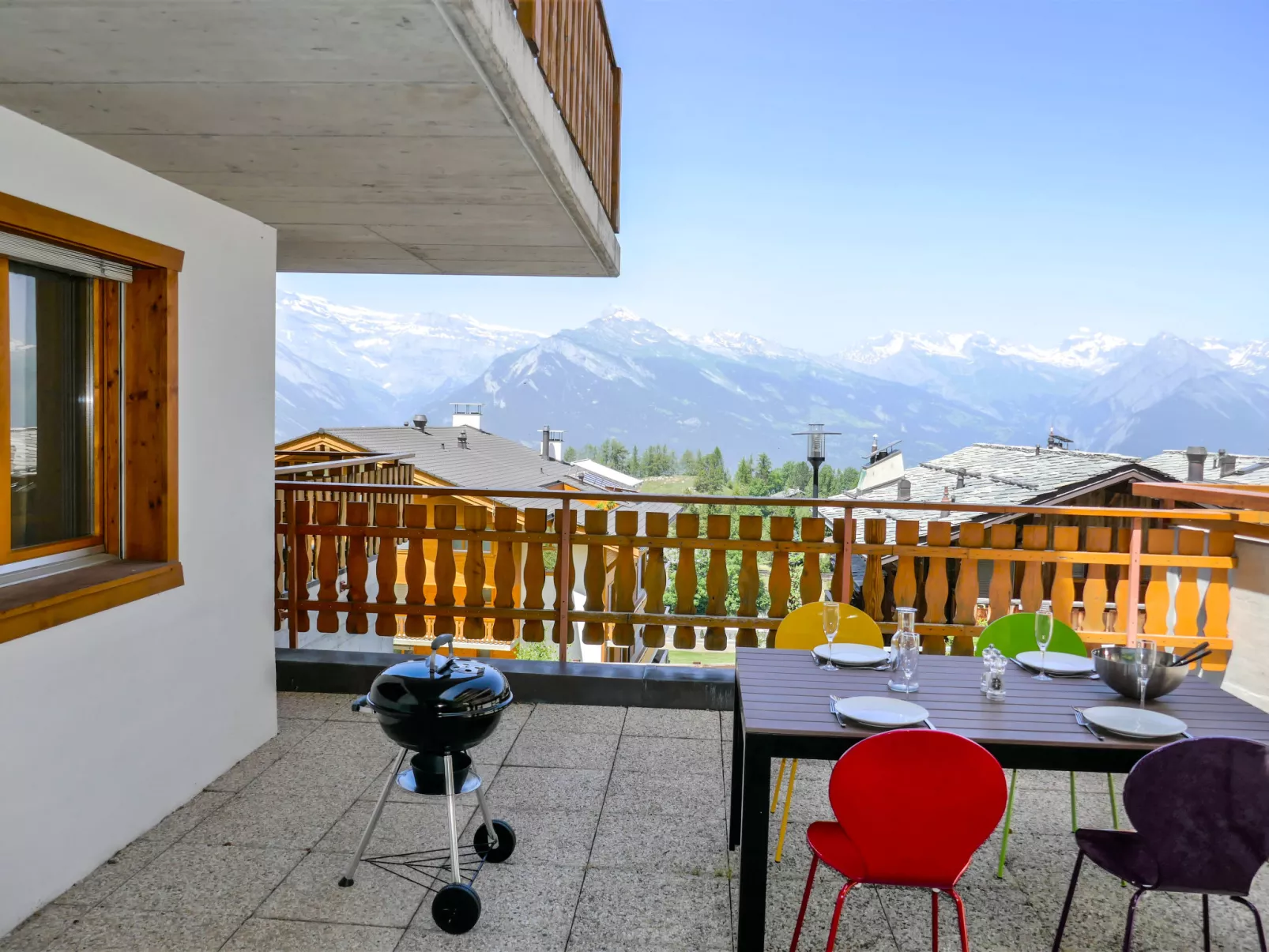 Grand Panorama A 01-Outside