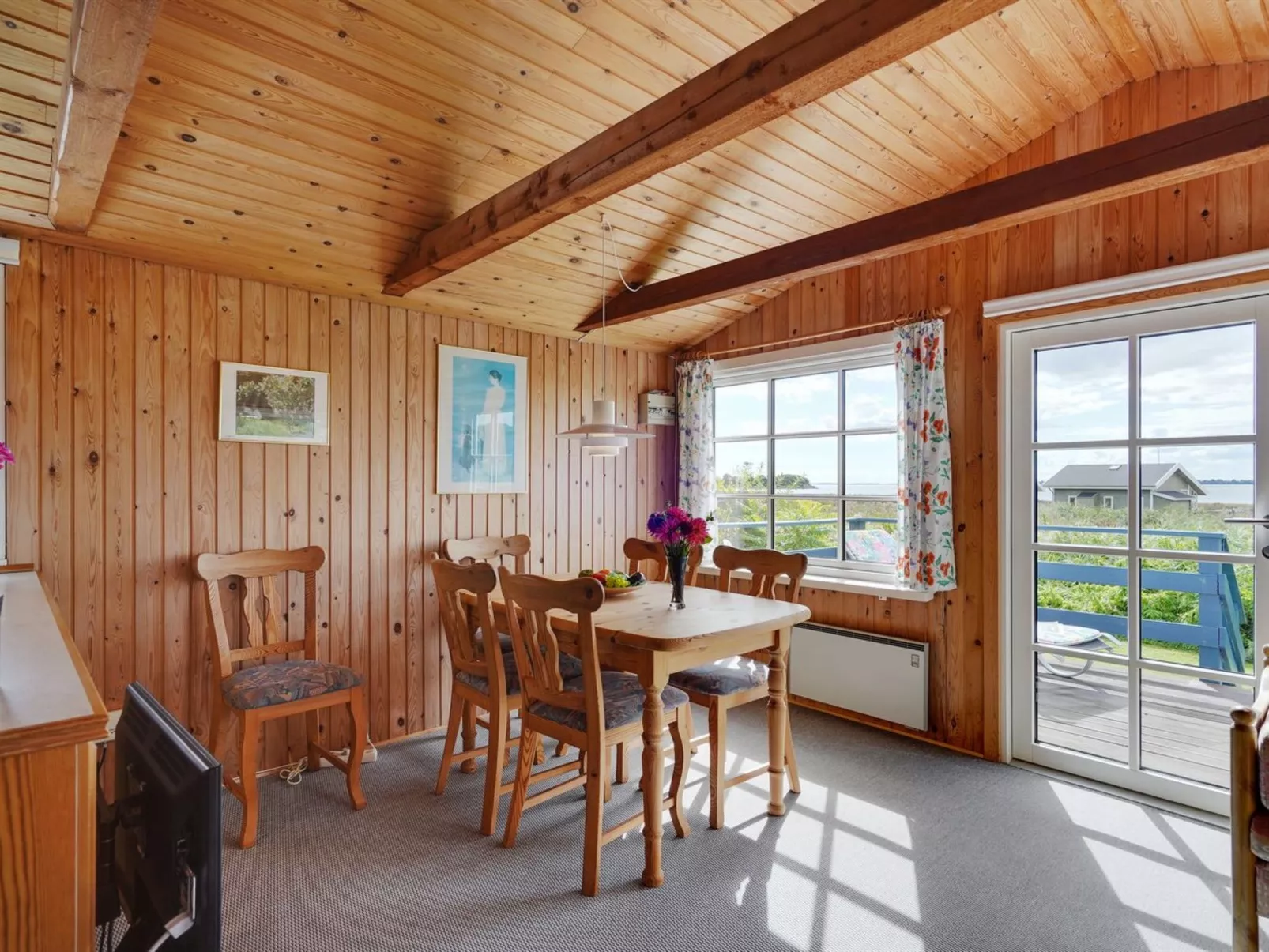 "Herulf" - 100m from the sea-Inside