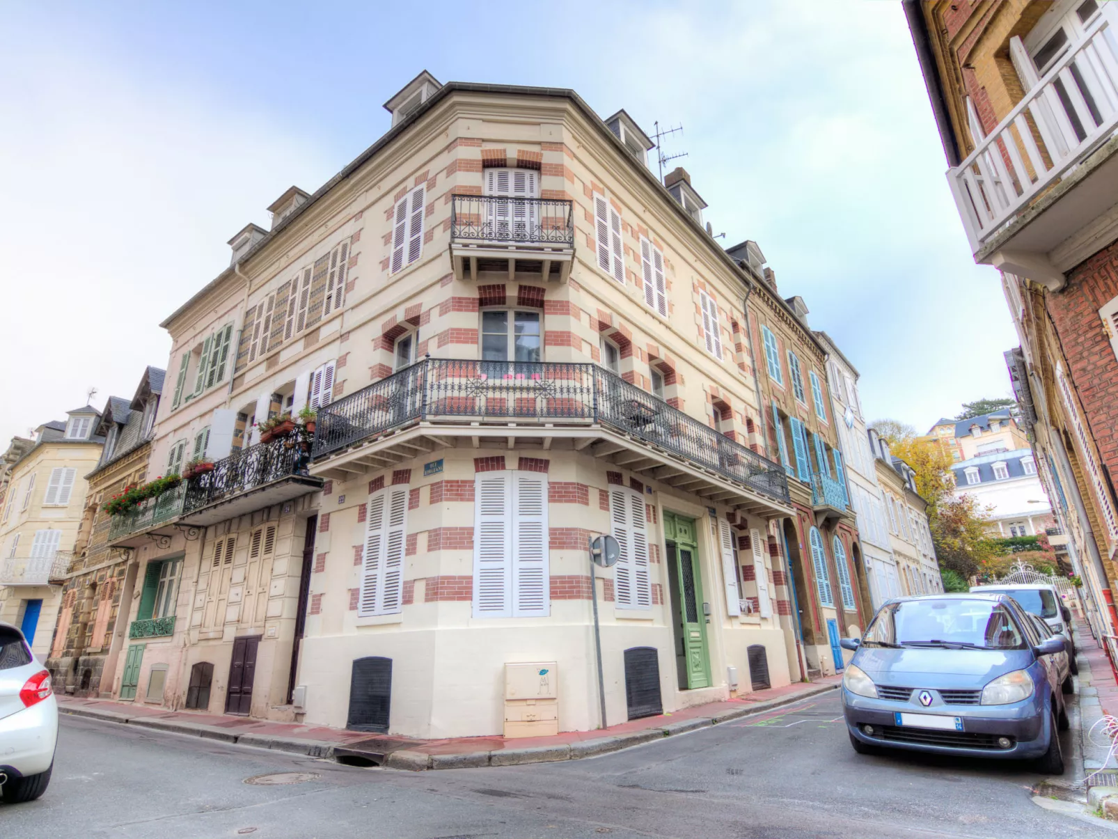 Bonsecours-Outside