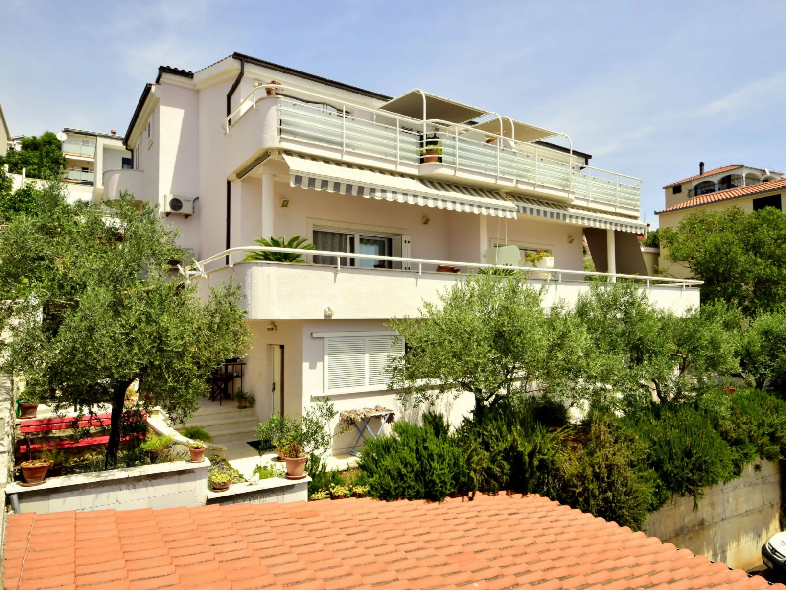 Villa Meri-Outside
