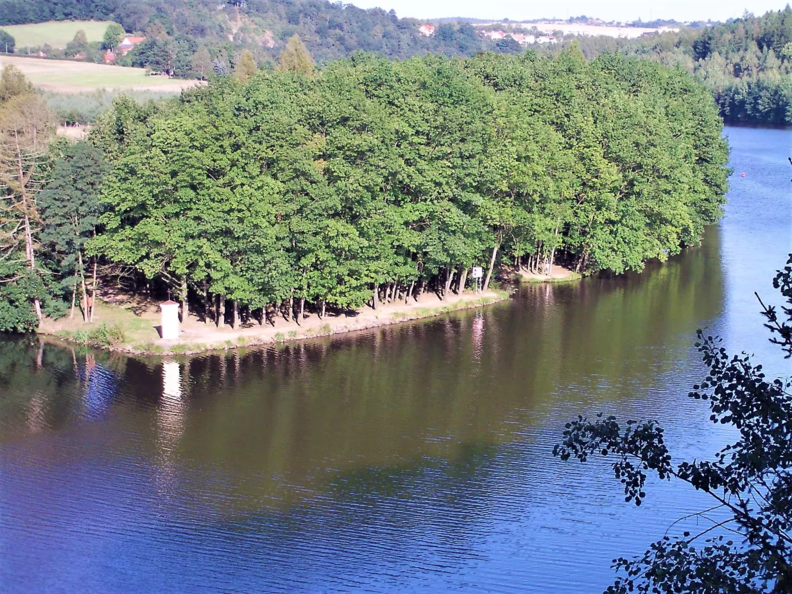Neznašov-Outside
