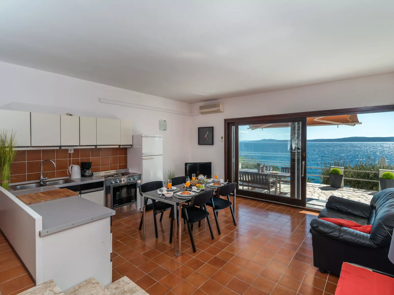 Villa Pinia-Dedans