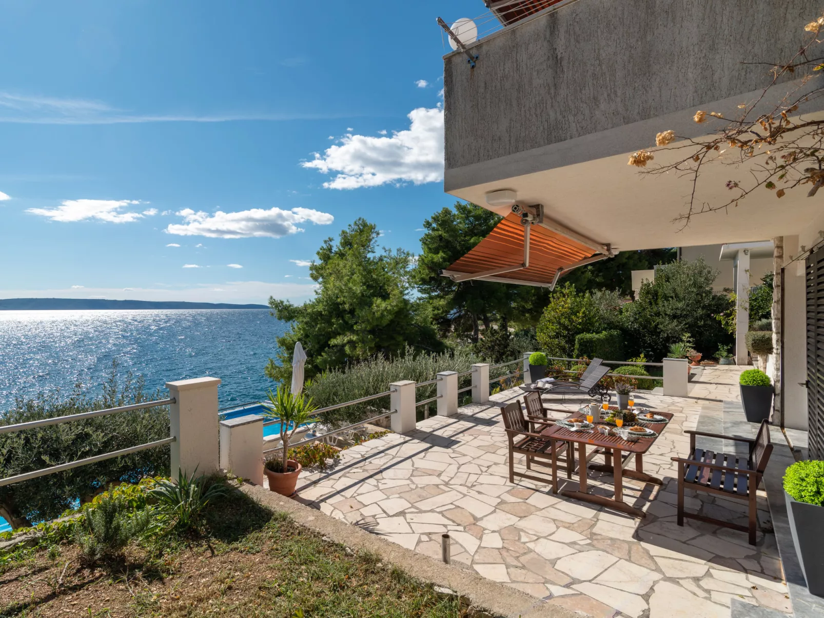 Villa Pinia-Dedans