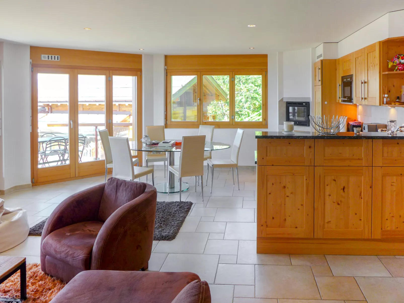 Domaine des Reines B4-Inside