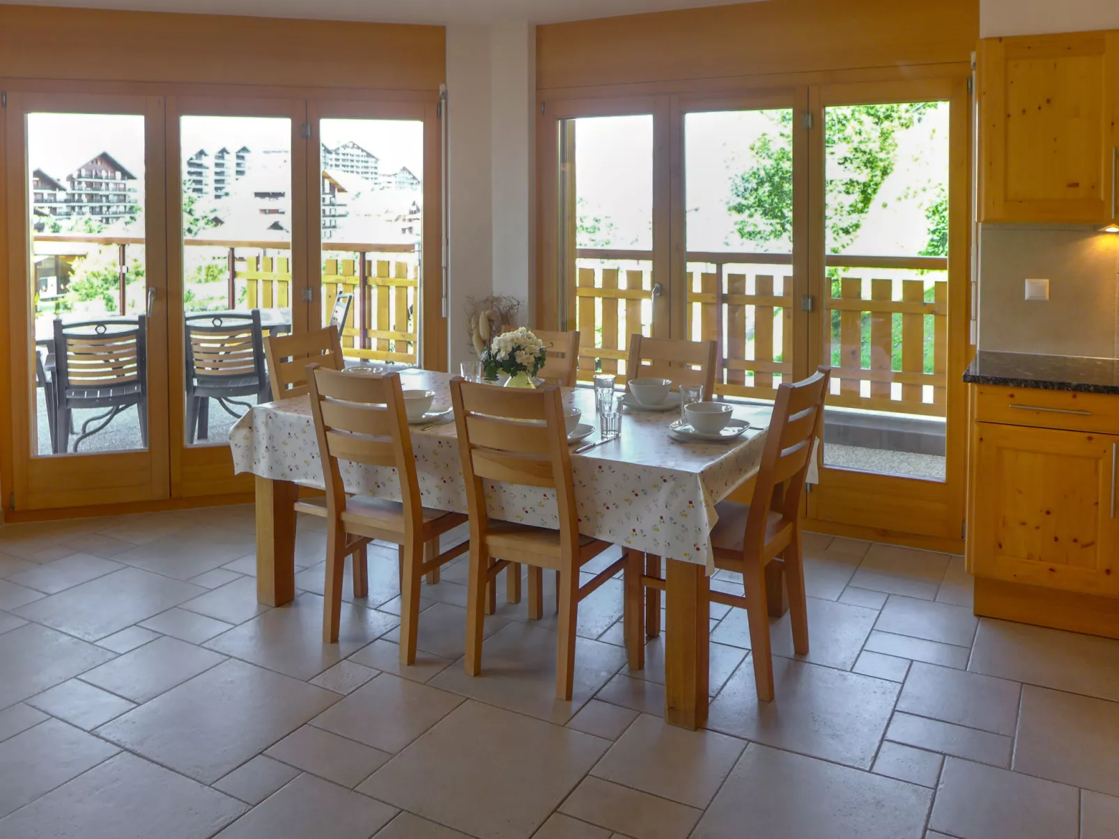 Domaine des Reines C1-Inside