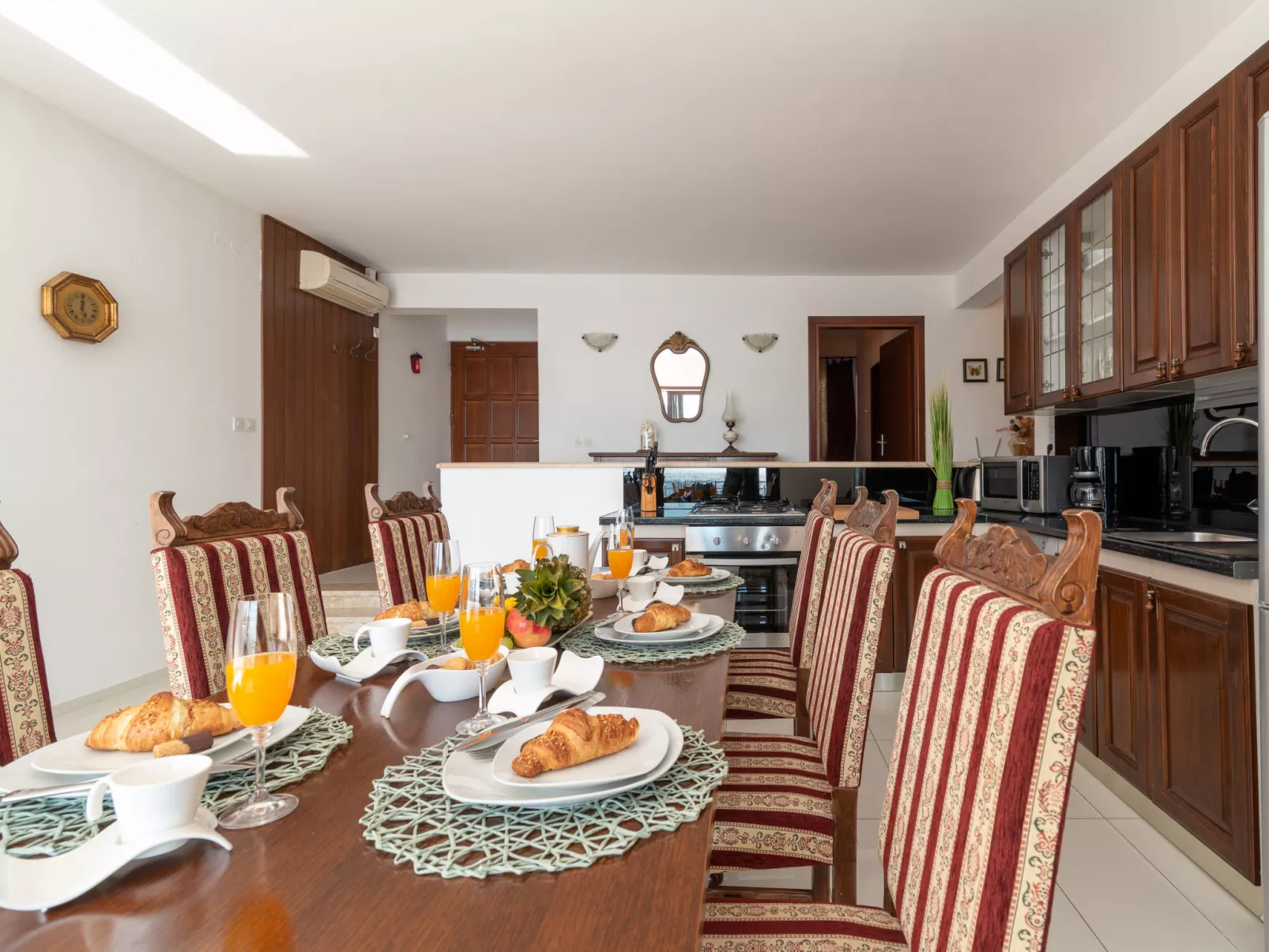 Villa Pinia-Inside