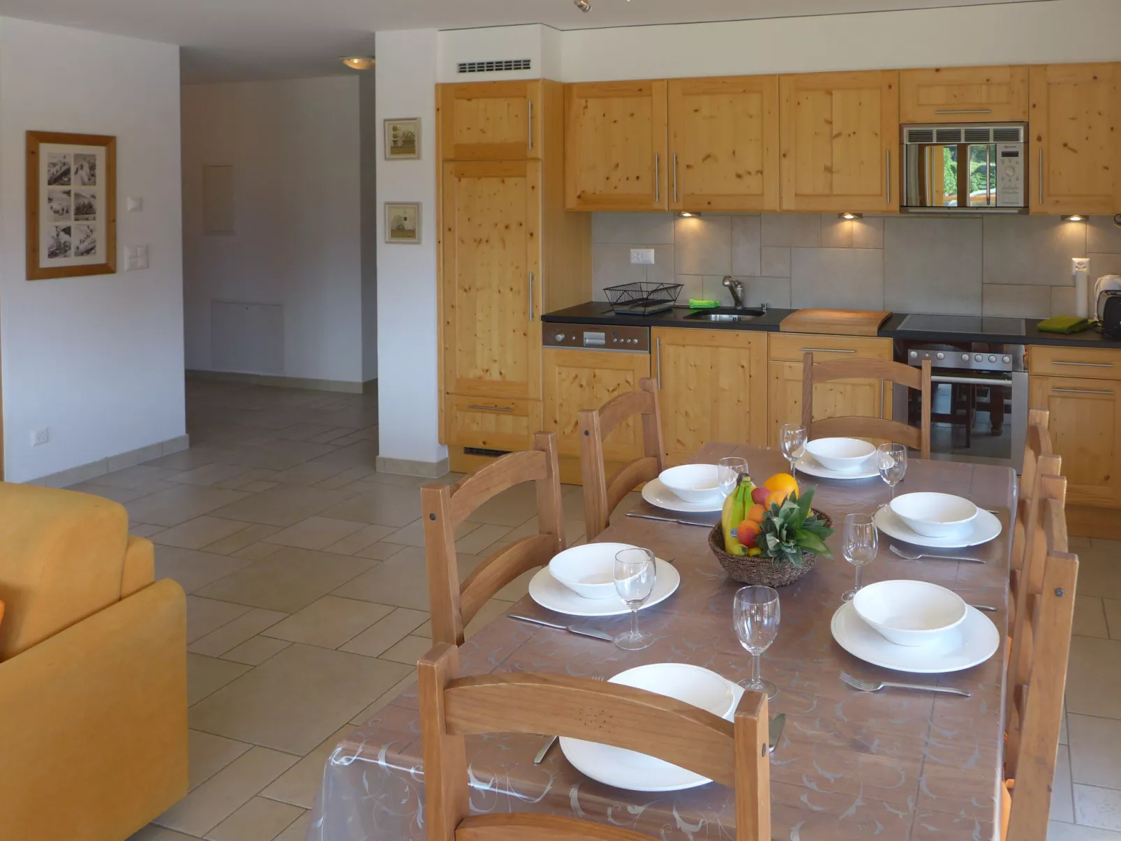 Domaine des Reines D1A-Inside