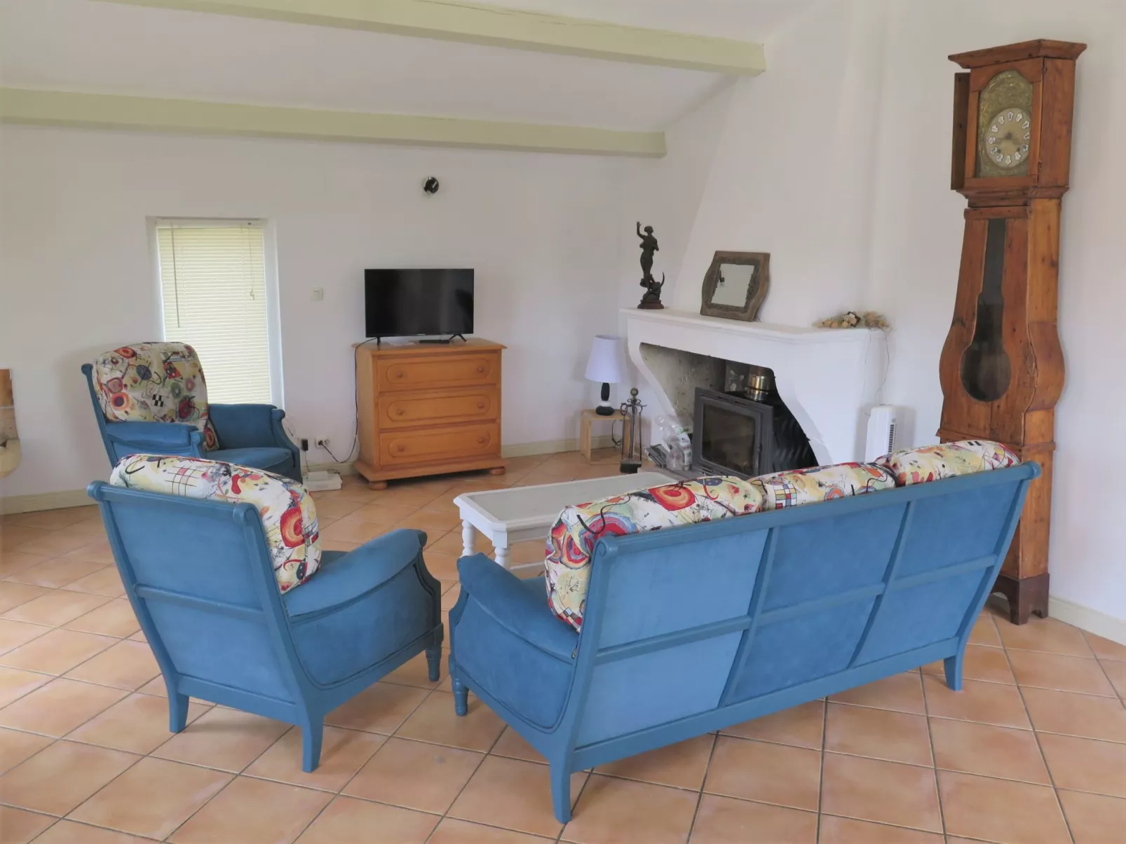 Capucine de Tracanet-Inside