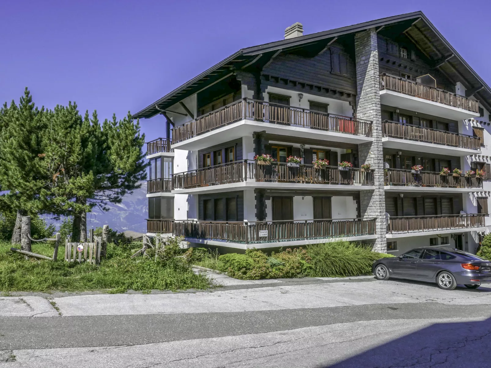 Mont-Soleil 2&3-Outside