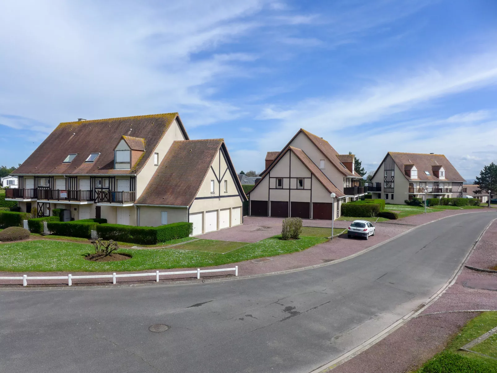 La Côte Fleurie-Outside