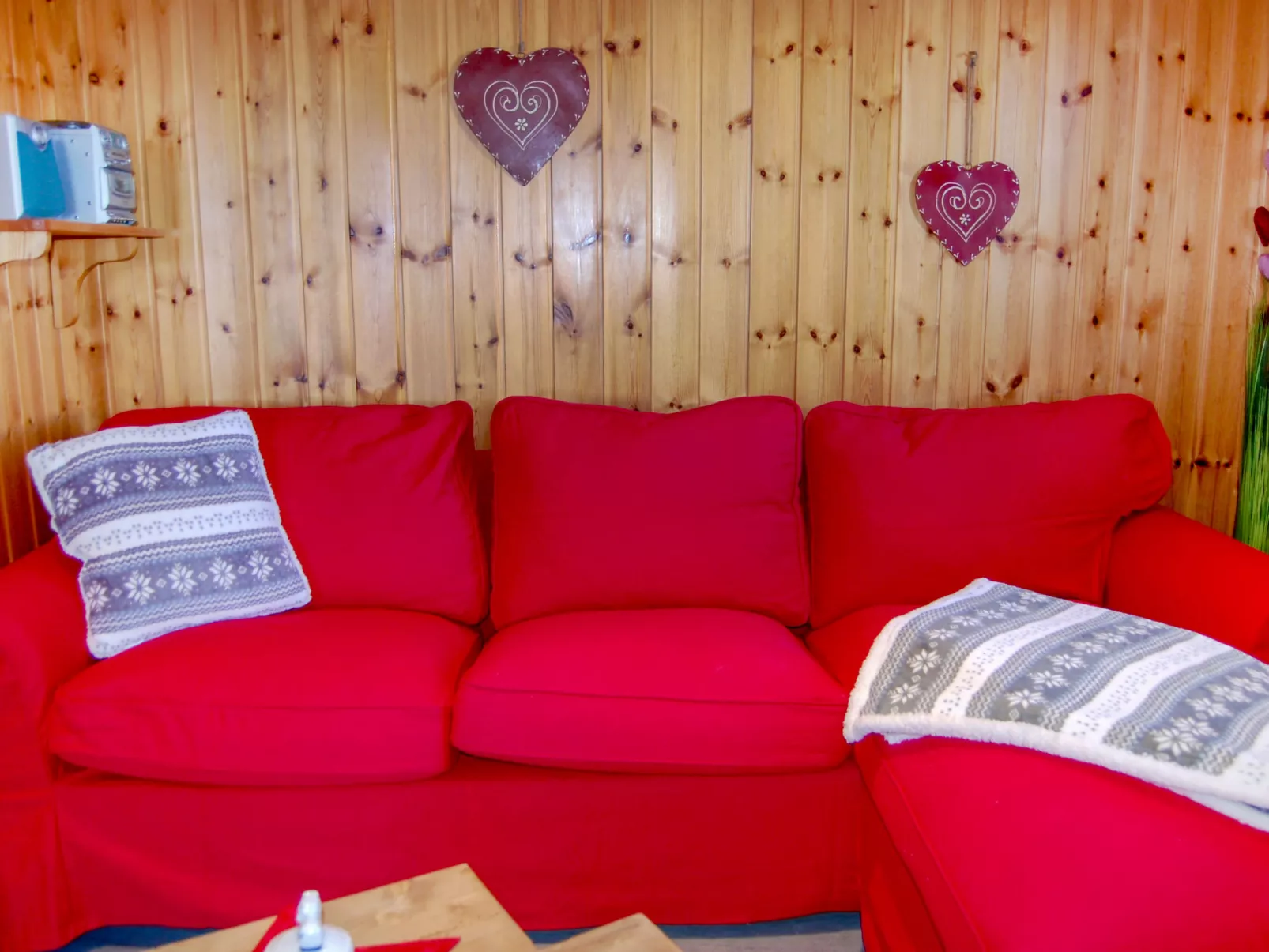 Le Ruisseau-Inside