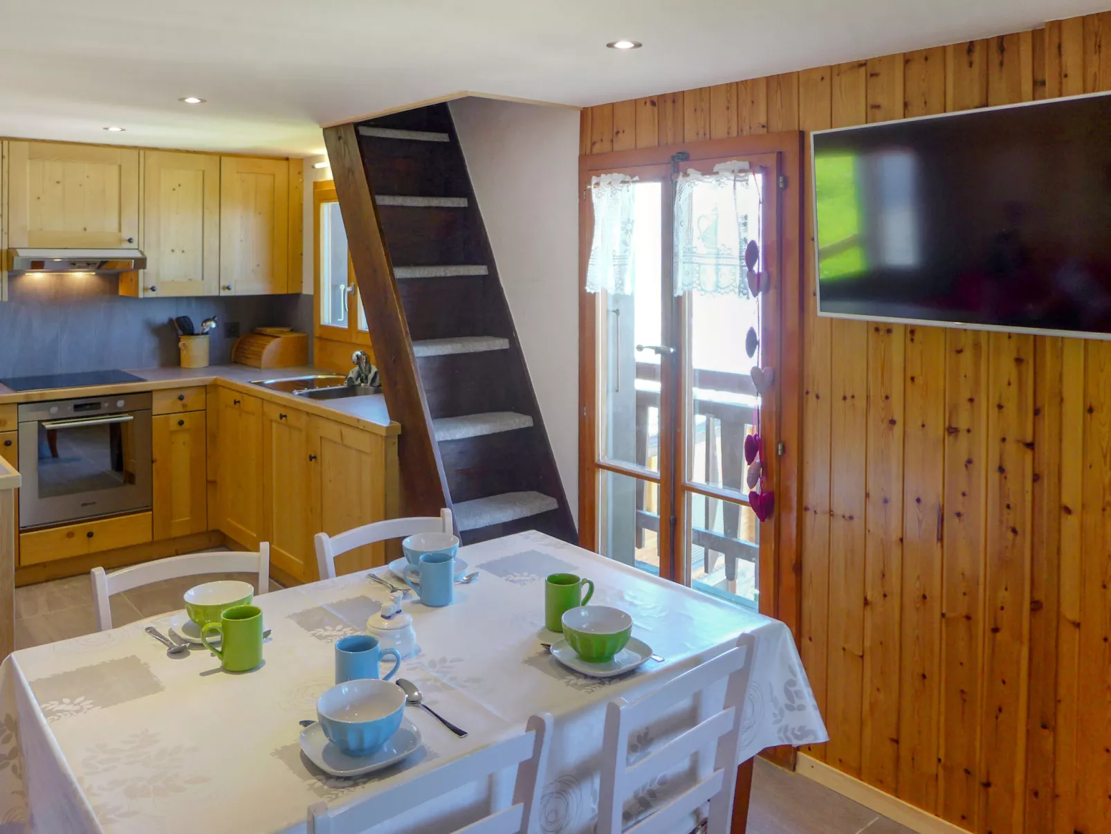 Le Ruisseau-Inside