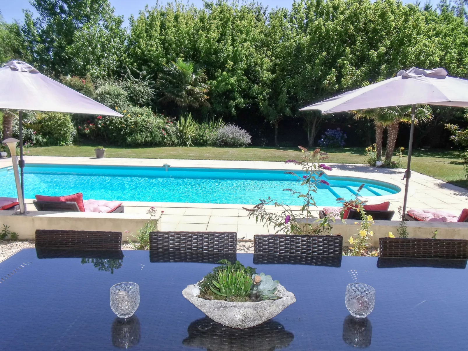 Villa Les Cygnes-Outside