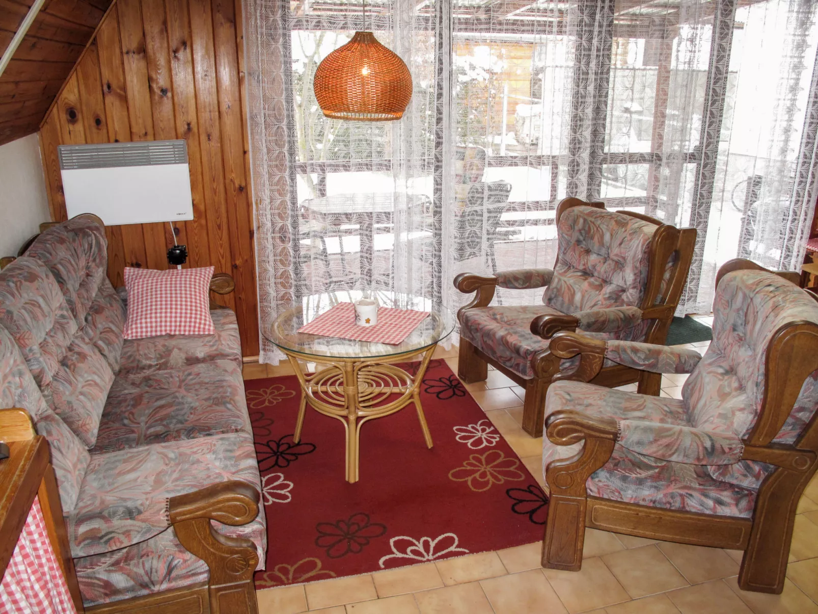 Dehtáře-Inside